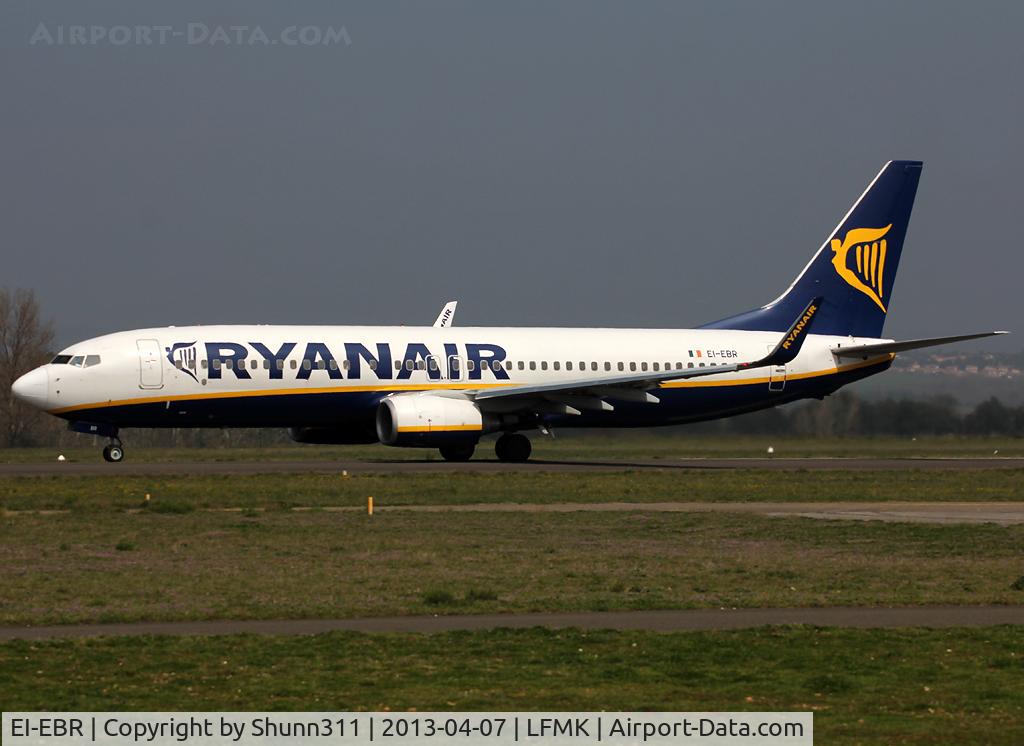 EI-EBR, 2009 Boeing 737-8AS C/N 37530, On taking off rwy 28...