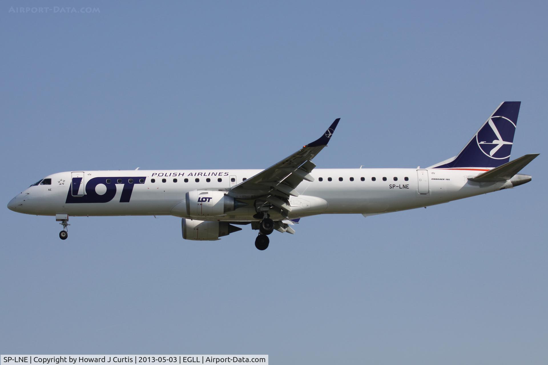 SP-LNE, 2012 Embraer 195LR (ERJ-190-200LR) C/N 19000583, LOT, on approach to runway 27L.