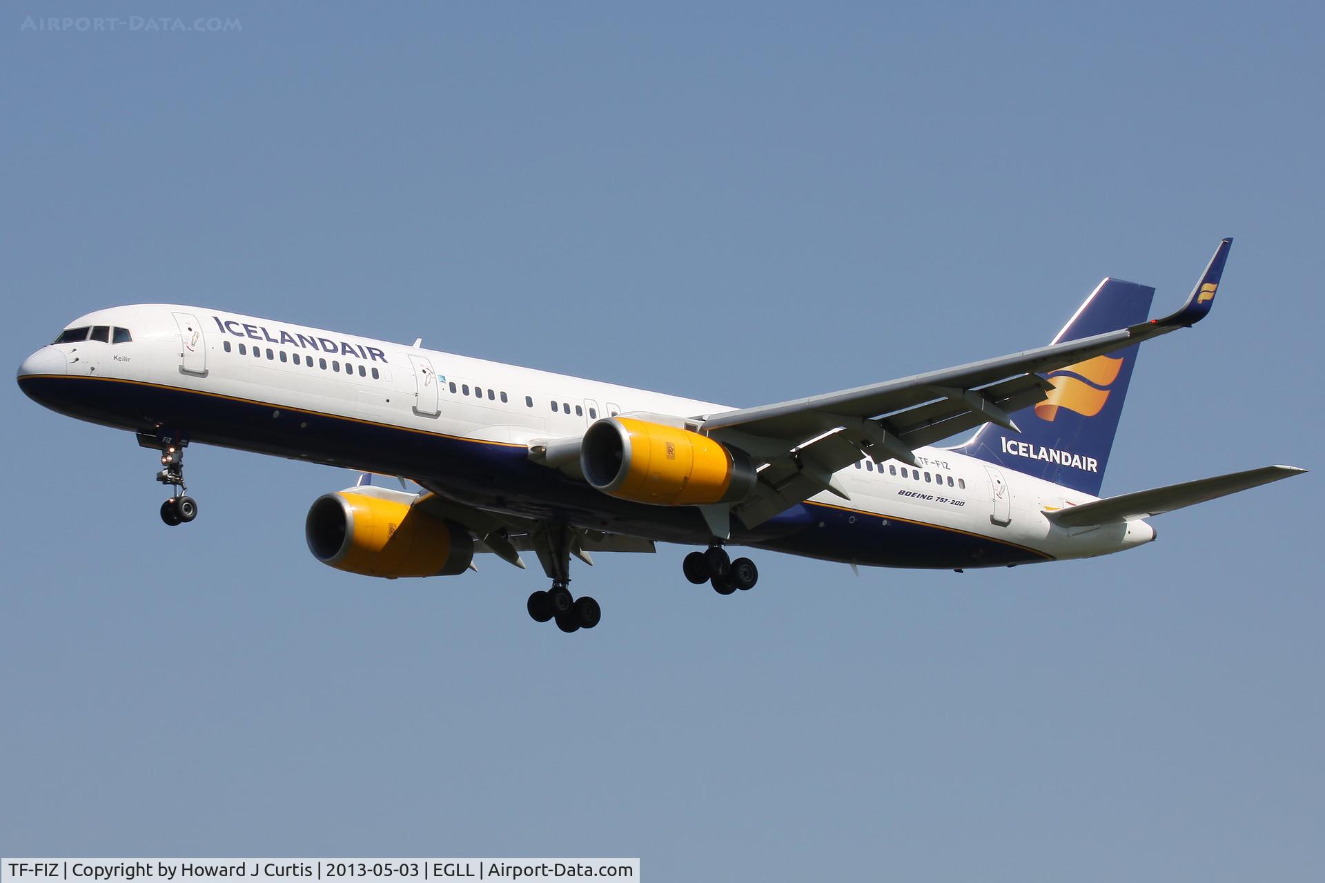 TF-FIZ, 2000 Boeing 757-256 C/N 30052, Icelandair, on approach to runway 27L.