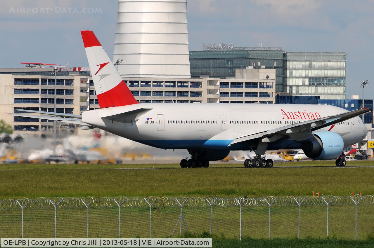 OE-LPB, 1998 Boeing 777-2Z9/ER C/N 28699, Austrian Airlines