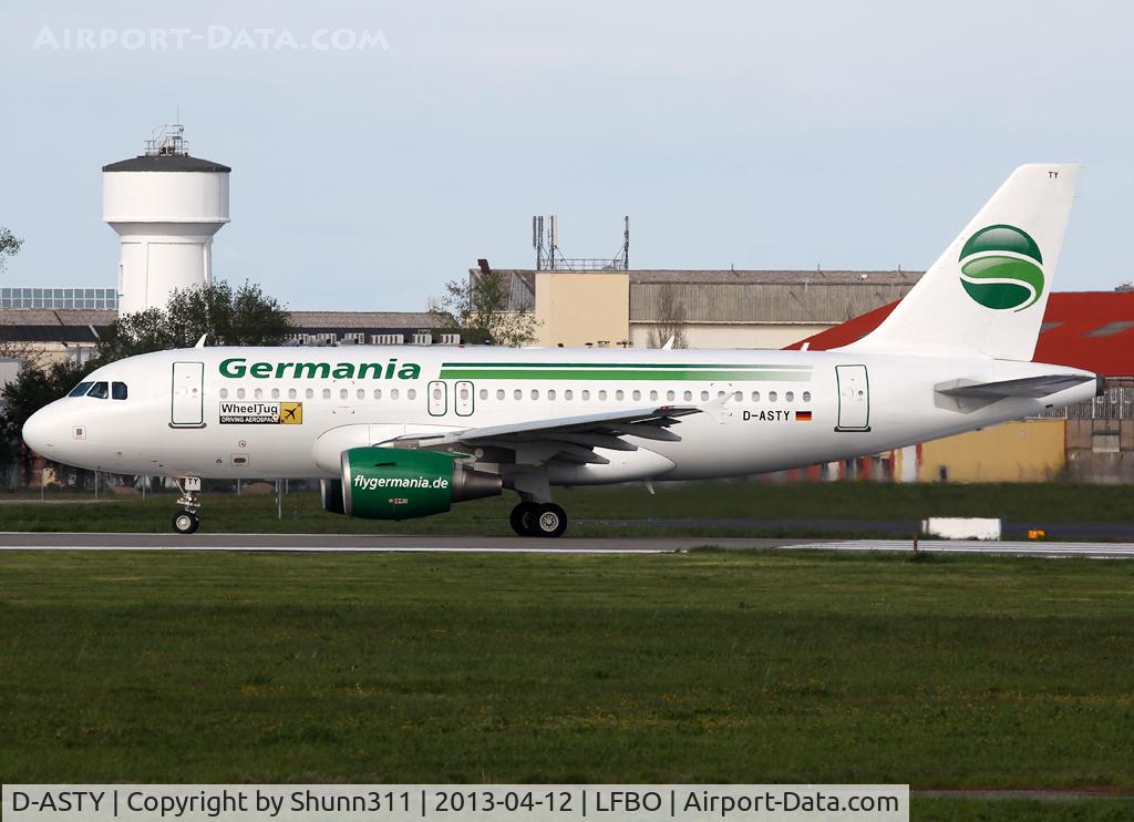 D-ASTY, 2008 Airbus A319-112 C/N 3407, Ready for take off rwy 32L with additional 'WheelJug' patch...