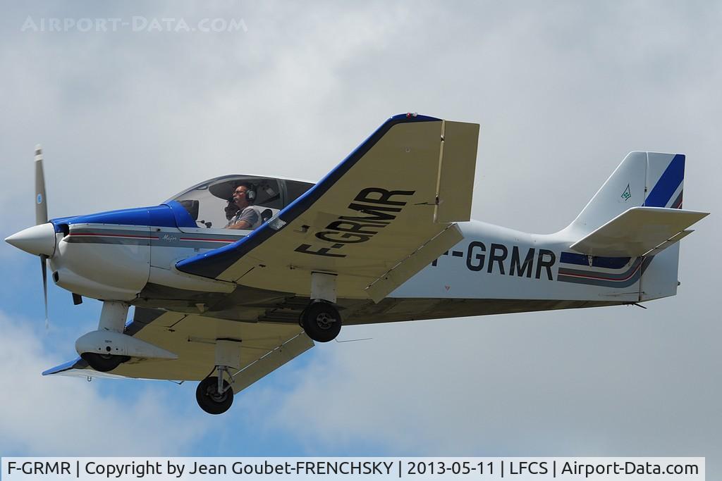 F-GRMR, Robin DR-400-160 Chevalier C/N 2429, touch and go