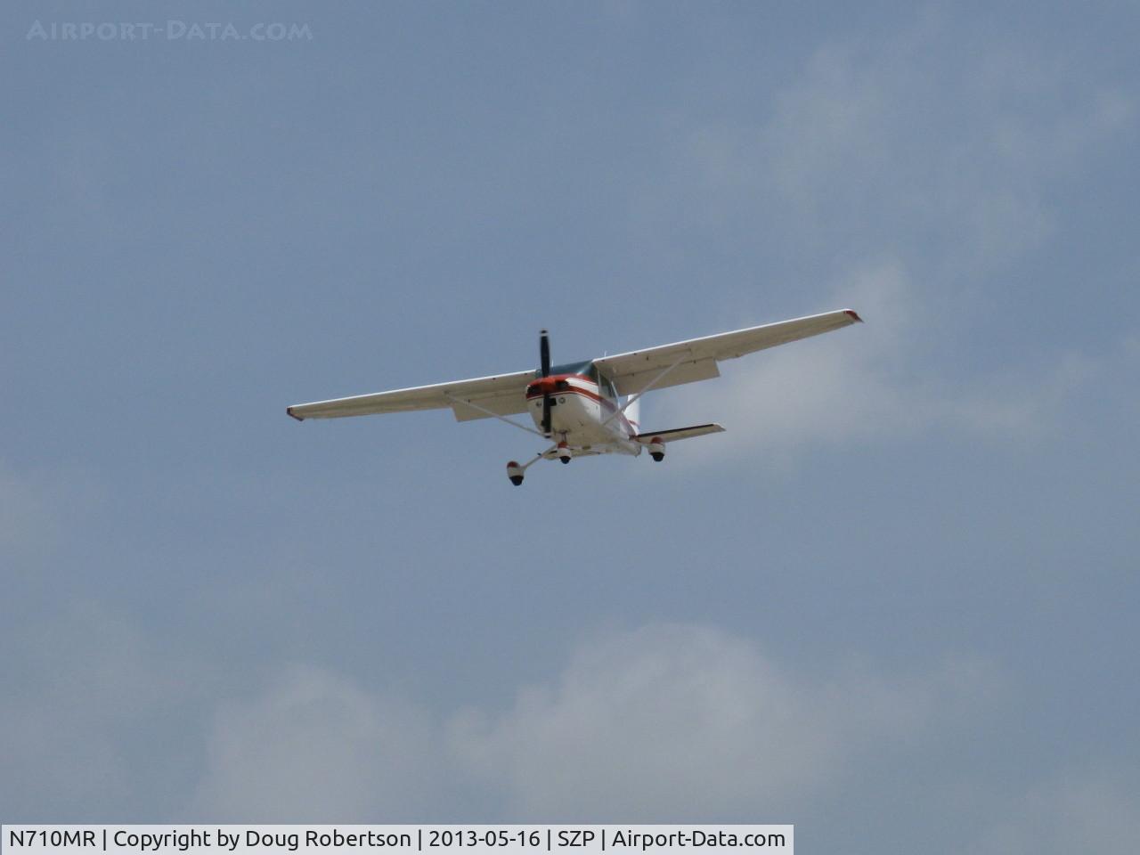 N710MR, Cessna 182Q Skylane C/N 182-67178, 1979 Cessna 182Q SKYLANE, Continental O-470-U 230 Hp, on final Rwy 22