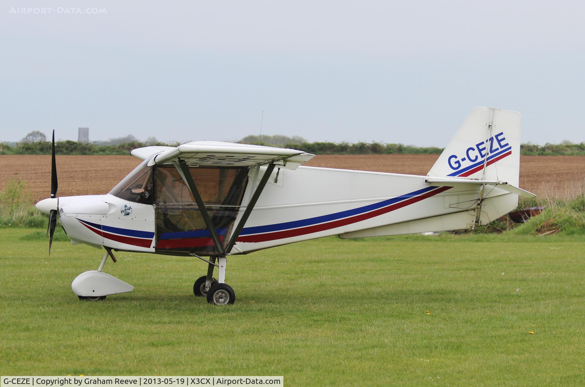 G-CEZE, 2007 Skyranger Swift 912S(1) C/N BMAA/HB/555, Parked at Northrepps.