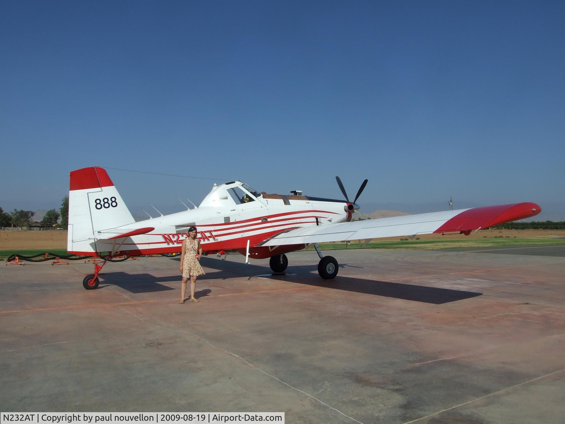 N232AT, 1997 Air Tractor Inc AT-802A C/N 802A-0051, AT 802 air tractor at porterville, CA, 2009-08