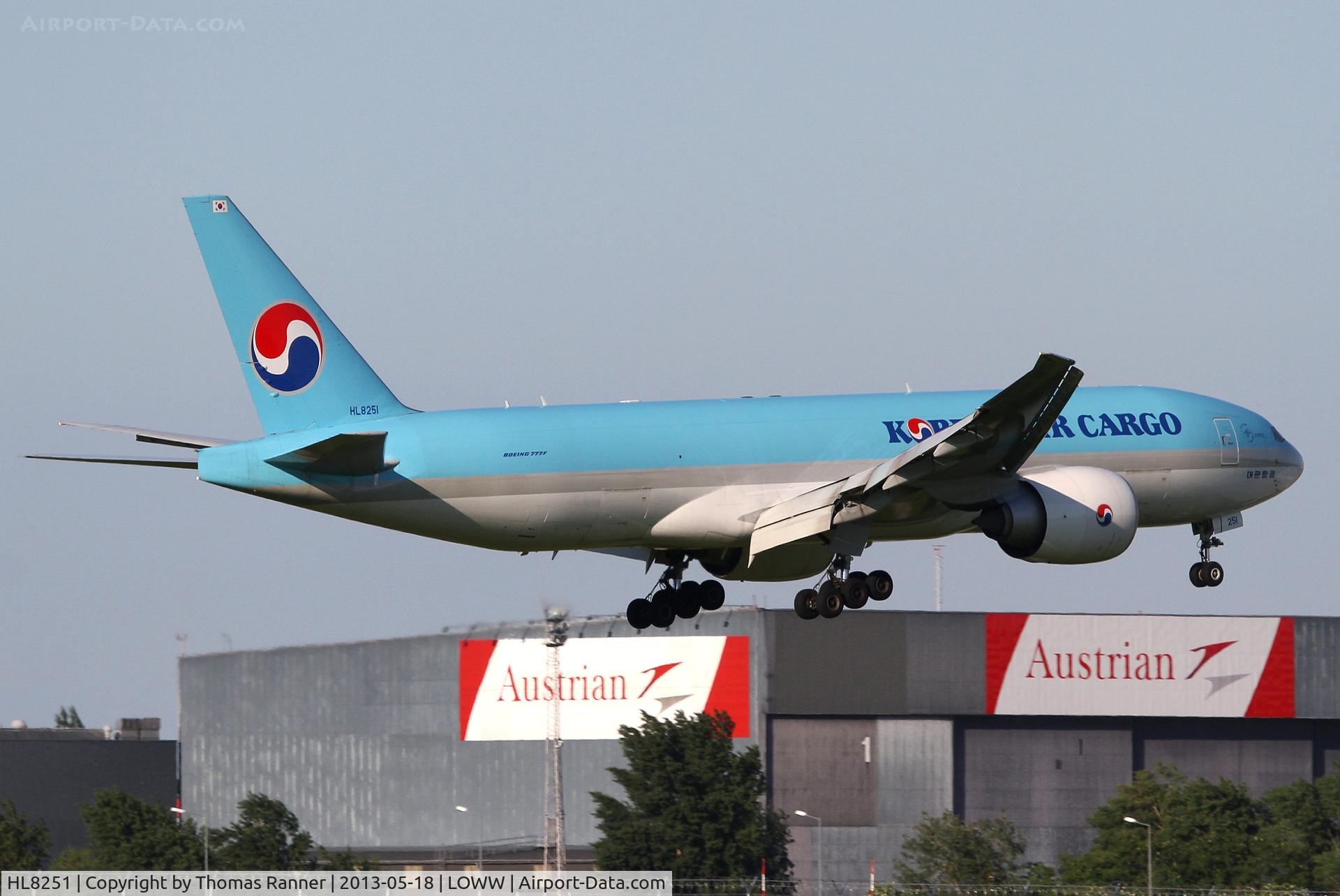 HL8251, 2012 Boeing 777-FB5 C/N 37639, Korean Air Boeing 777F