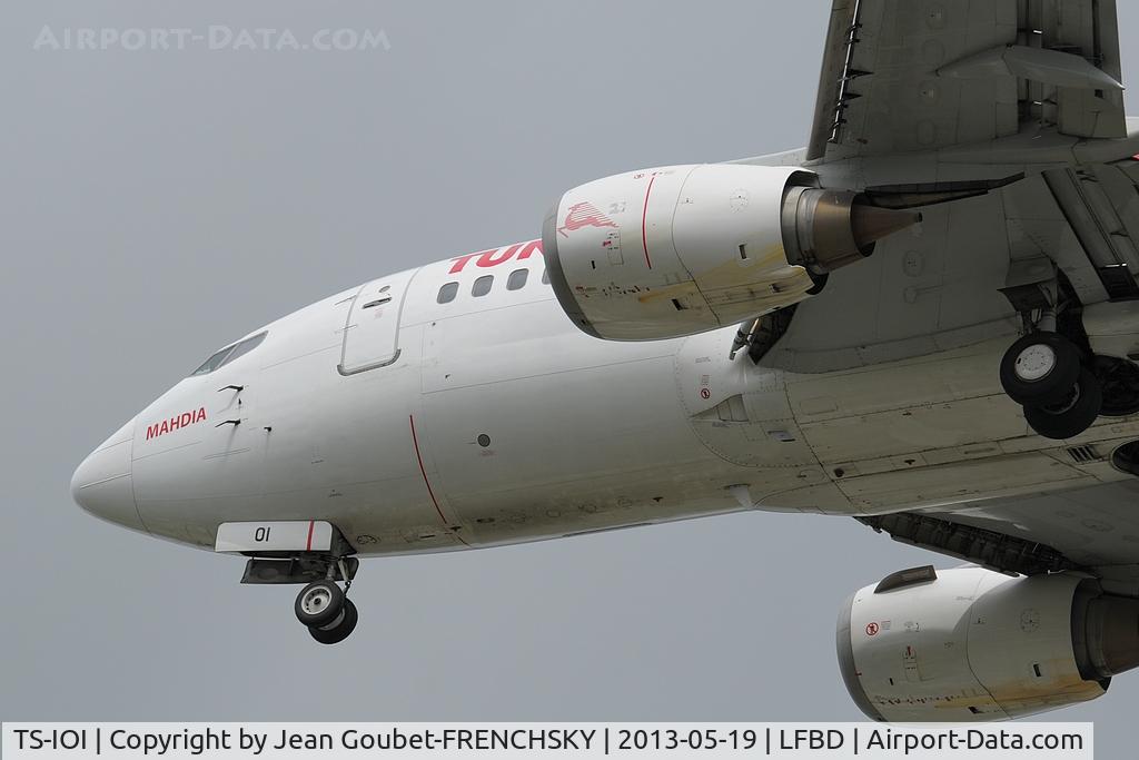TS-IOI, 1994 Boeing 737-5H3 C/N 27257, Mahdia landing 23 from Tunis