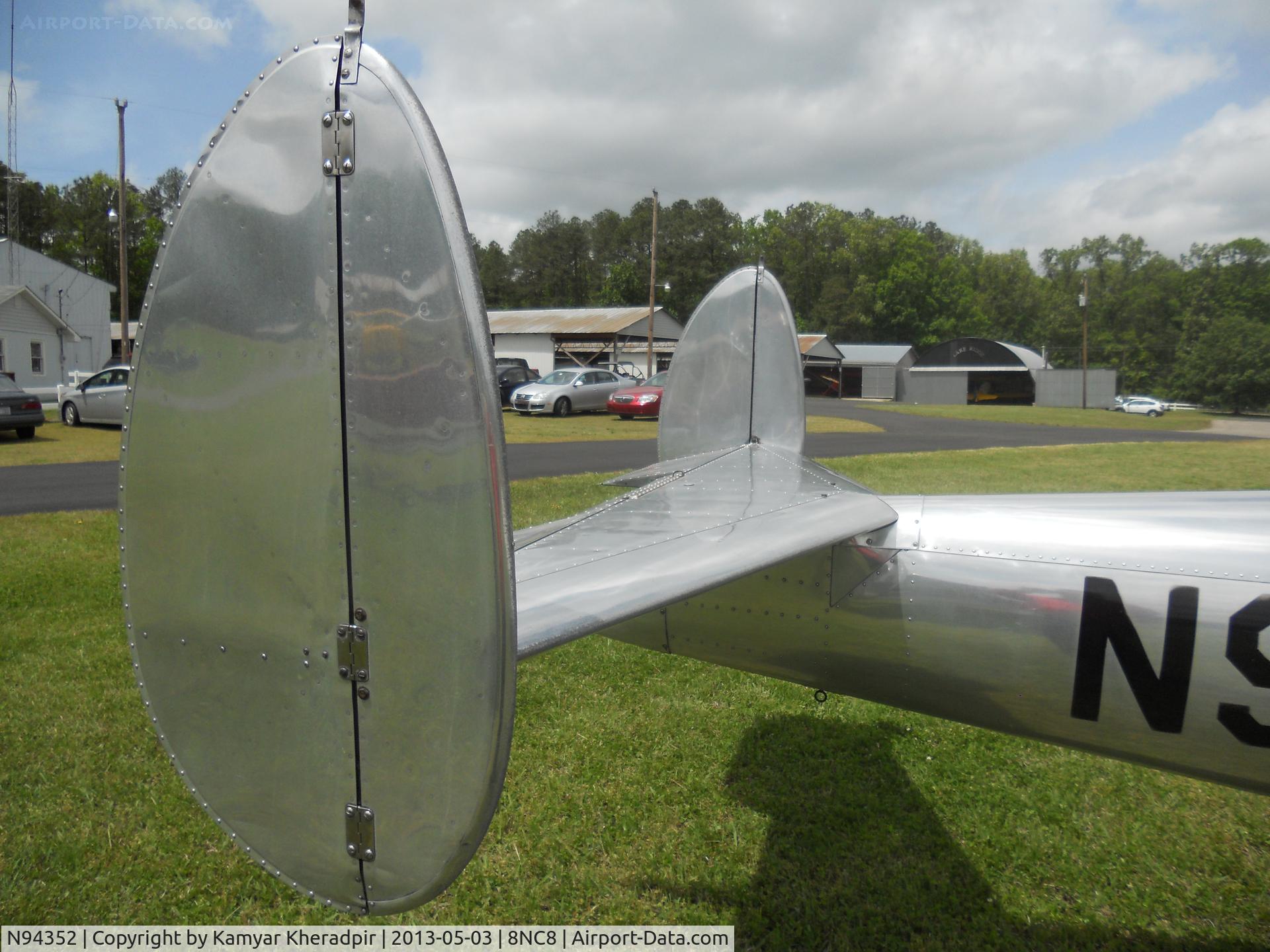 N94352, 1946 Erco 415C Ercoupe C/N 1575, Details of the tail section