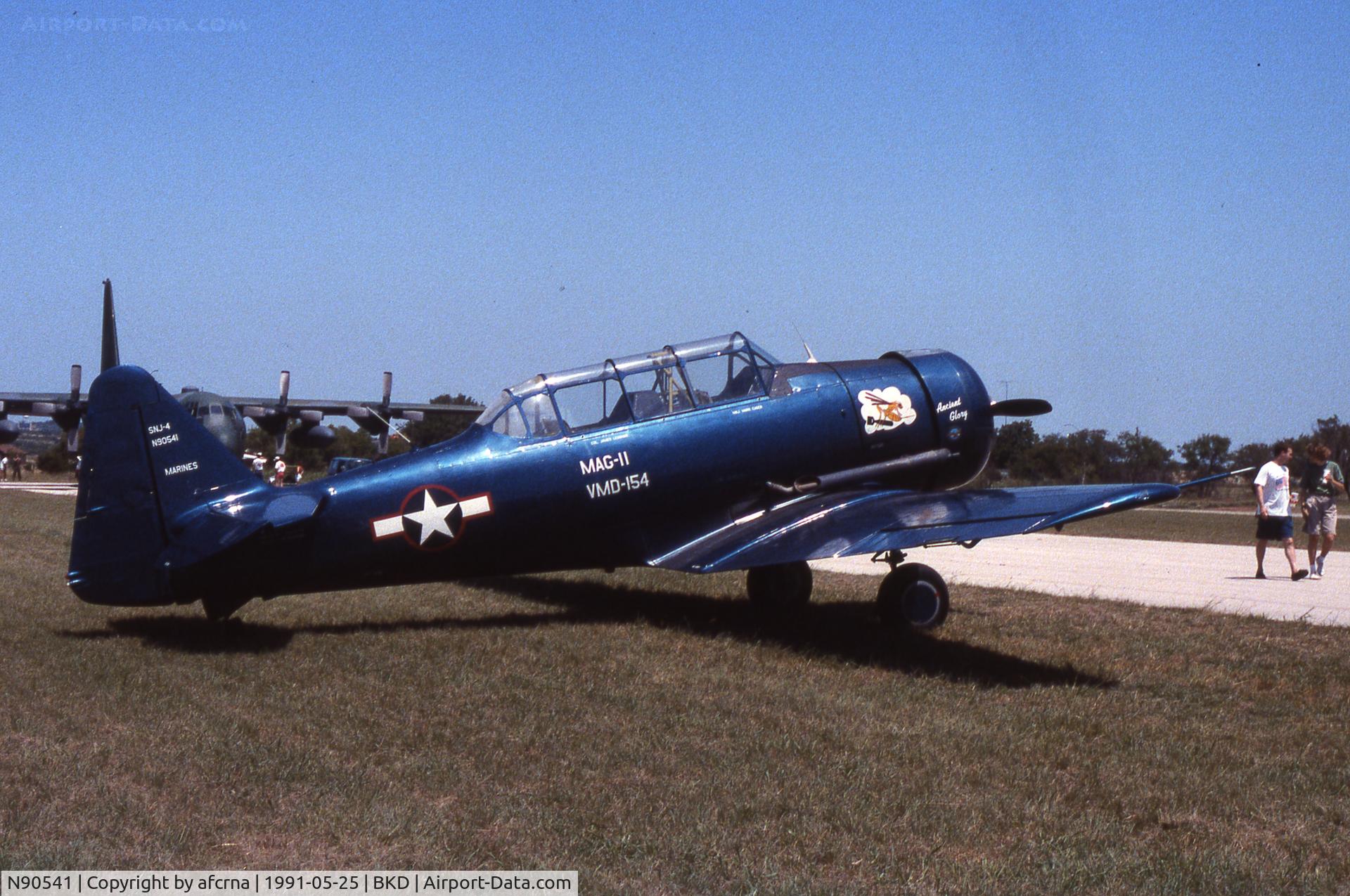 N90541, 1941 North American Harvard II C/N 3771, Breckenridge (Texas) Warbird Fly-in