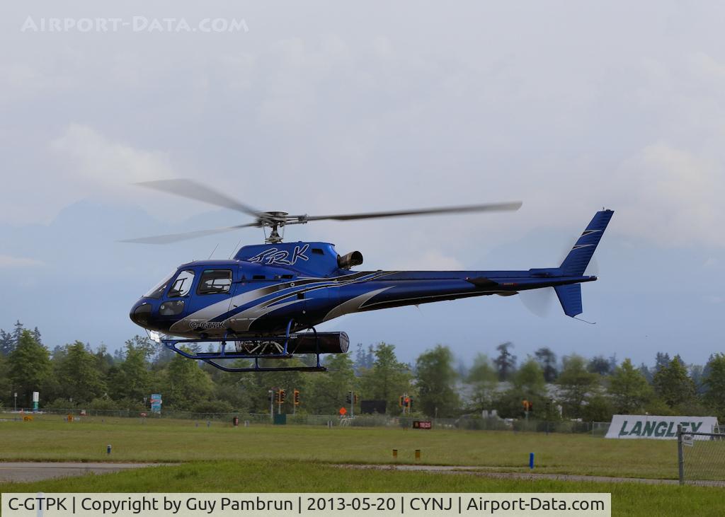 C-GTPK, 2000 Aerospatiale AS-350B-2 Ecureuil C/N 9030, Departing from base
