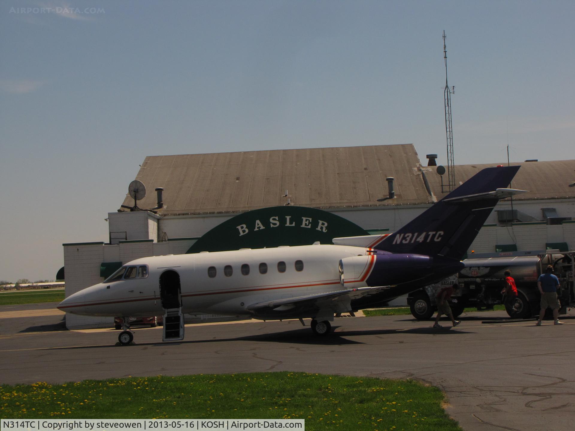 N314TC, 1999 Raytheon Hawker 800XP C/N 258400, at Basler FBO ramp