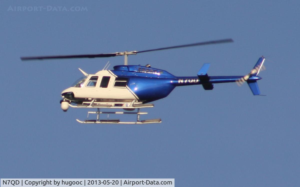 N7QD, Bell 206L-4 LongRanger IV LongRanger C/N 52108, Bell 206L-4 LongRanger IV flying over Oakland, CA, on 5/20/2013.