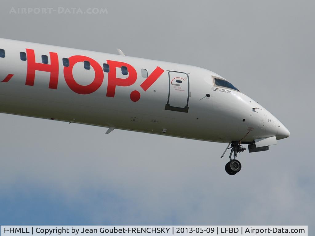 F-HMLL, 2011 Bombardier CRJ-1000EL NG (CL-600-2E25) C/N 19017, 