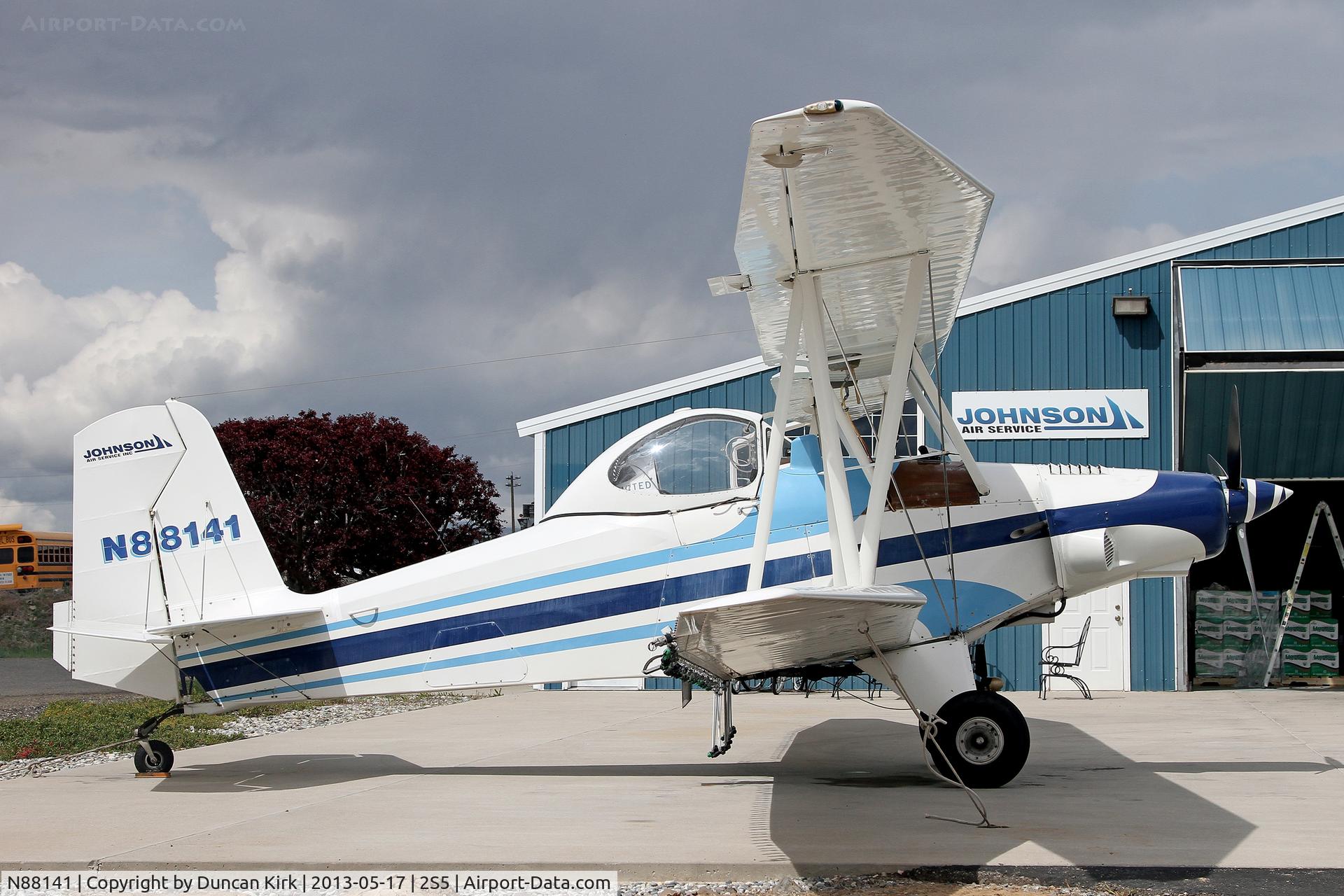 N88141, 1982 Eagle Aircraft Co EAGLE DW-1 C/N DW-1-0089-82, This is a rather rare agricultural aircraft although the owner had four of the type at one time.