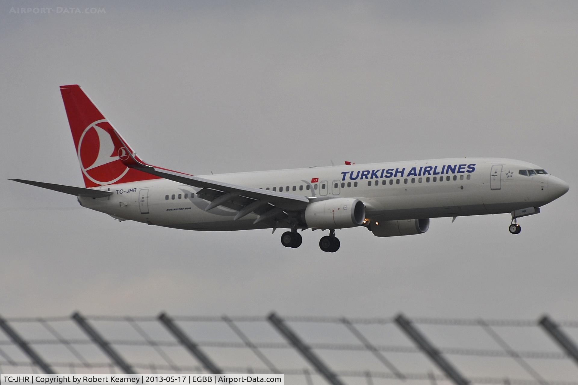 TC-JHR, 2013 Boeing 737-8F2 C/N 40989, On short finals for r/w 33