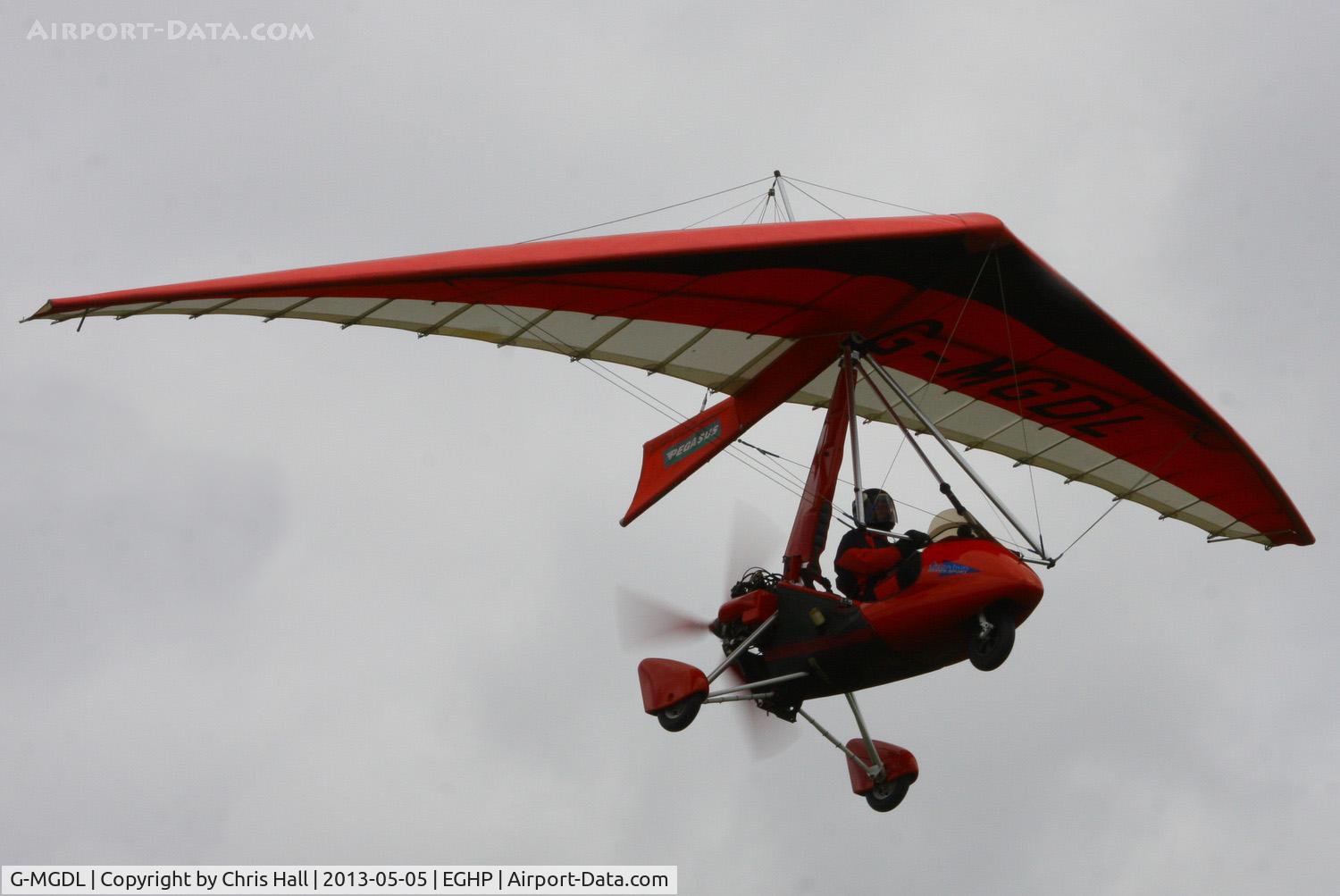 G-MGDL, 1998 Pegasus Quantum 15 C/N 7400, at the LAA Microlight Trade Fair, Popham