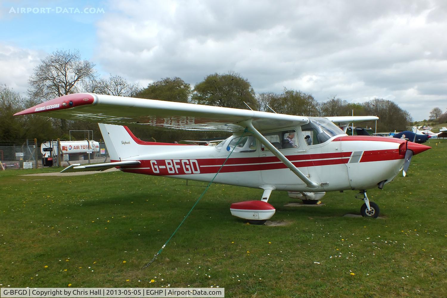 G-BFGD, 1977 Reims F172N Skyhawk C/N 1545, at the LAA Microlight Trade Fair, Popham