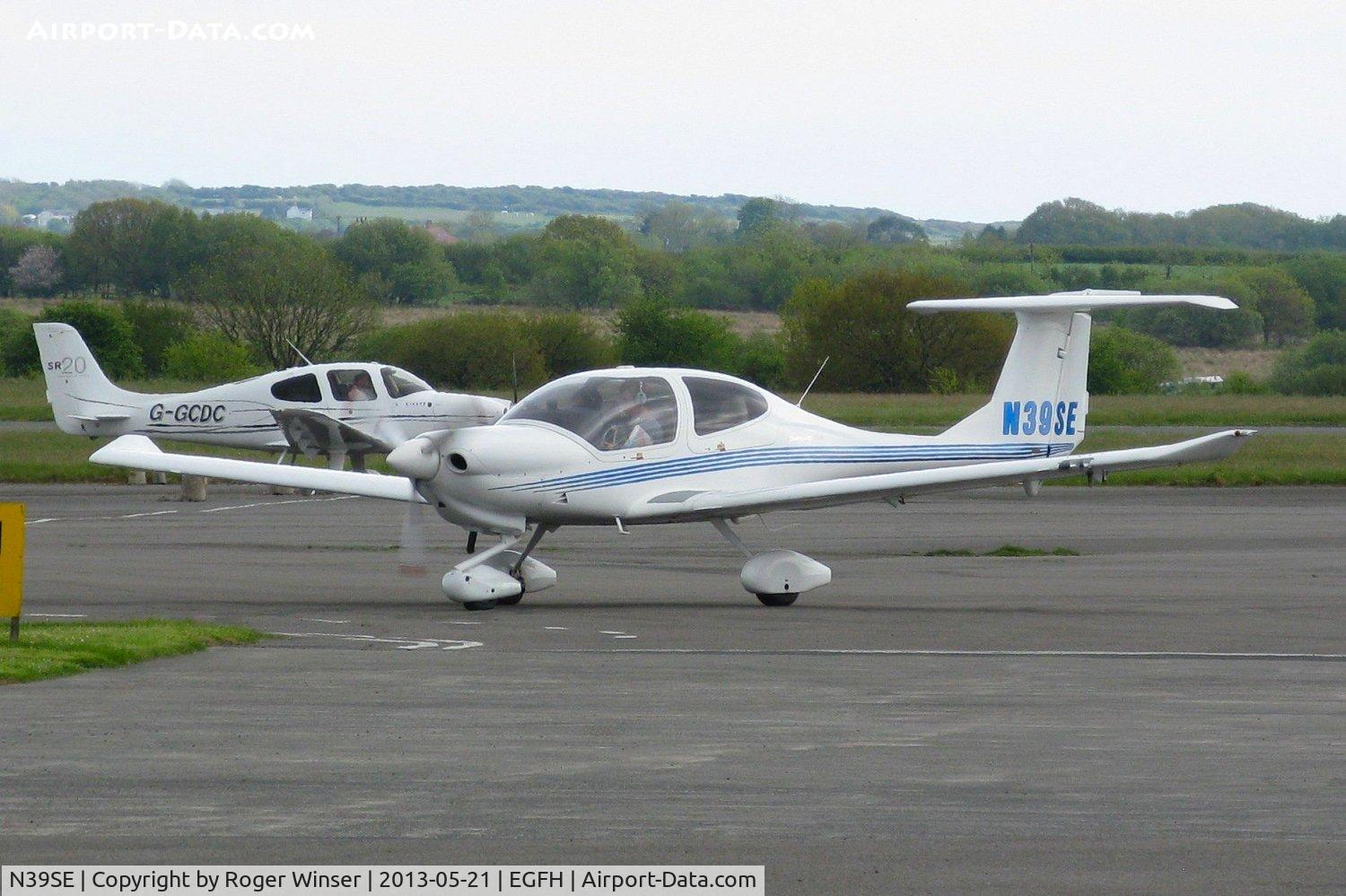 N39SE, 2003 Diamond DA-40 Diamond Star C/N 40.299, Visiting Diamond Star.