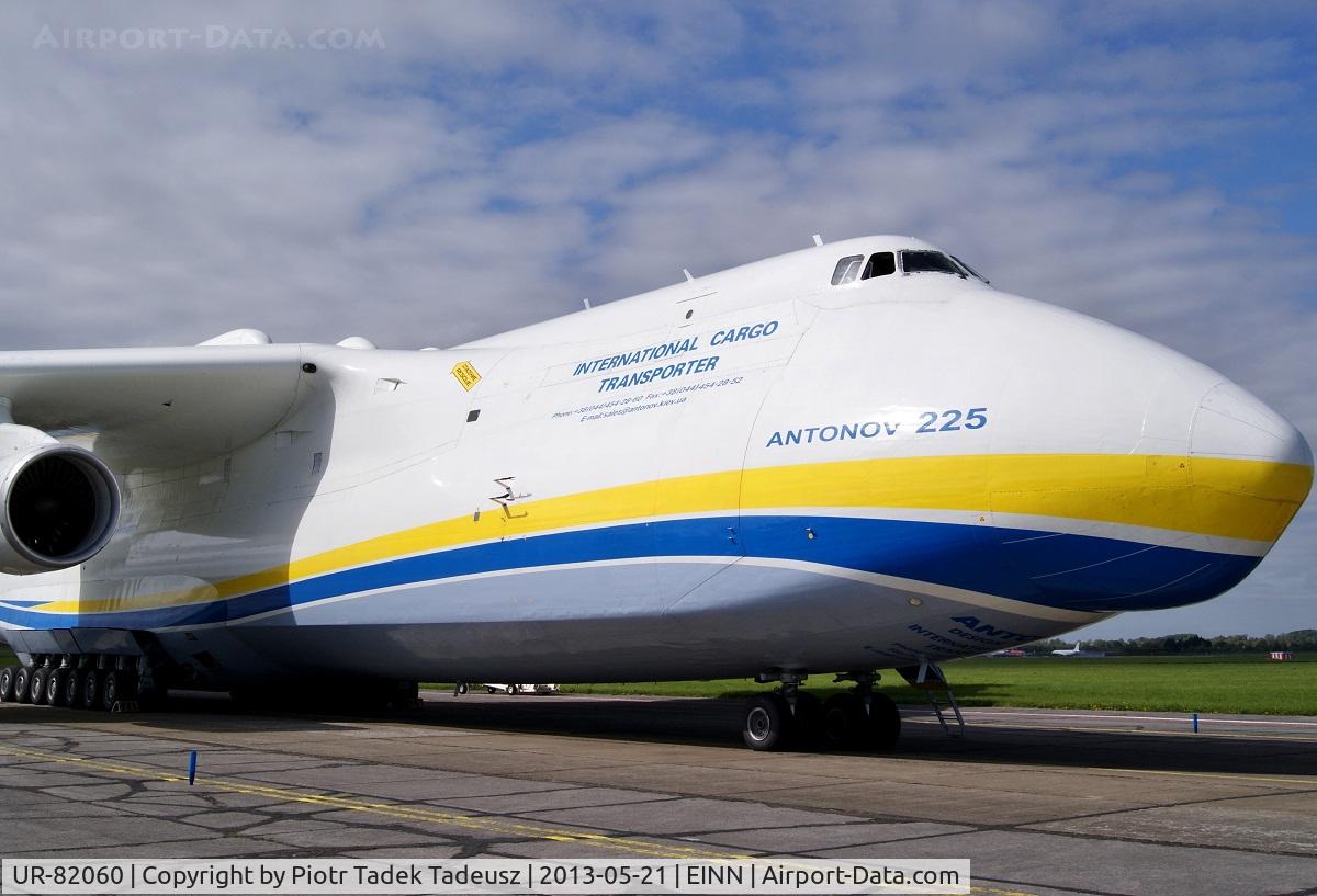 UR-82060, 1988 Antonov An-225 Mriya C/N 19530503763, Shannon