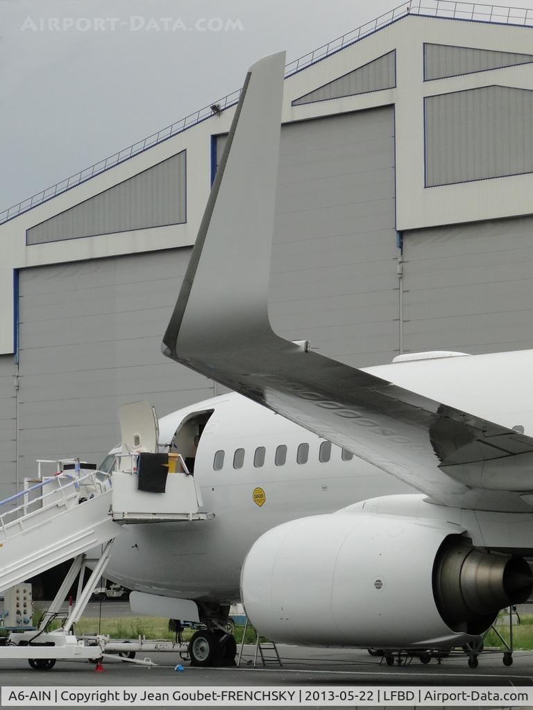 A6-AIN, 1999 Boeing 737-7Z5 BBJ C/N 29268, Royal Jet