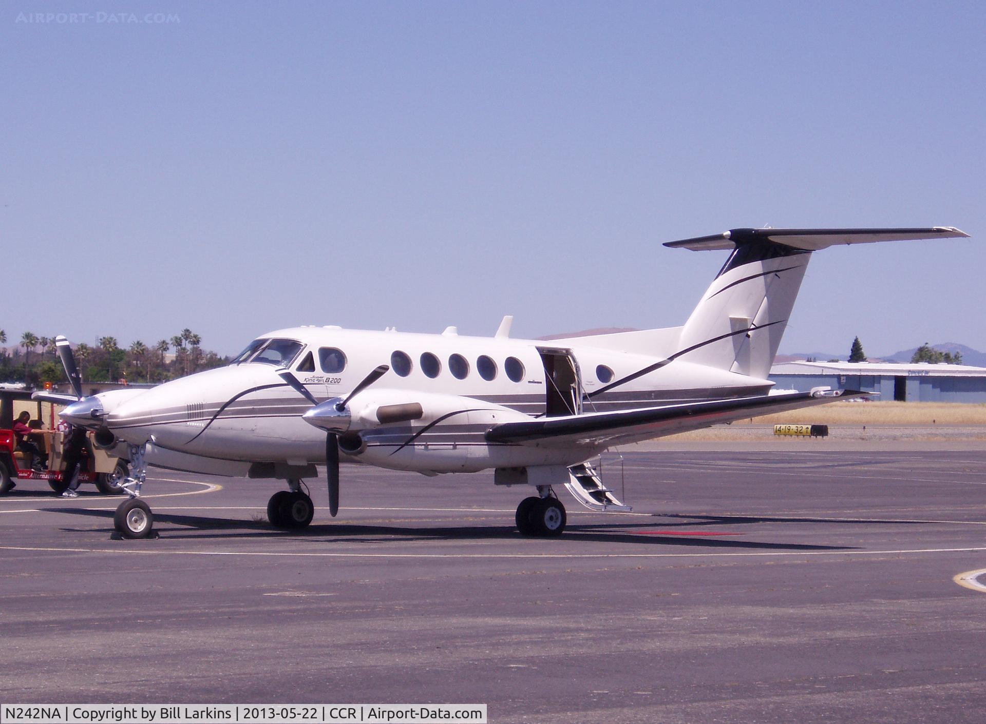 N242NA, 1985 Beech B200 King Air C/N BB-1242, Visitor