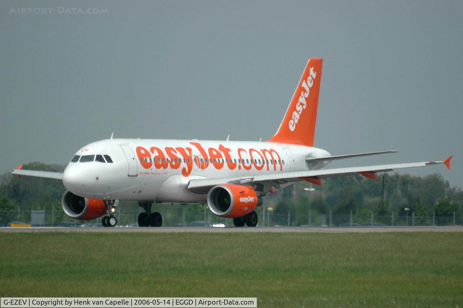G-EZEV, 2004 Airbus A319-111 C/N 2289, EasyJet Airbus A319 taxying at Bristol airport.