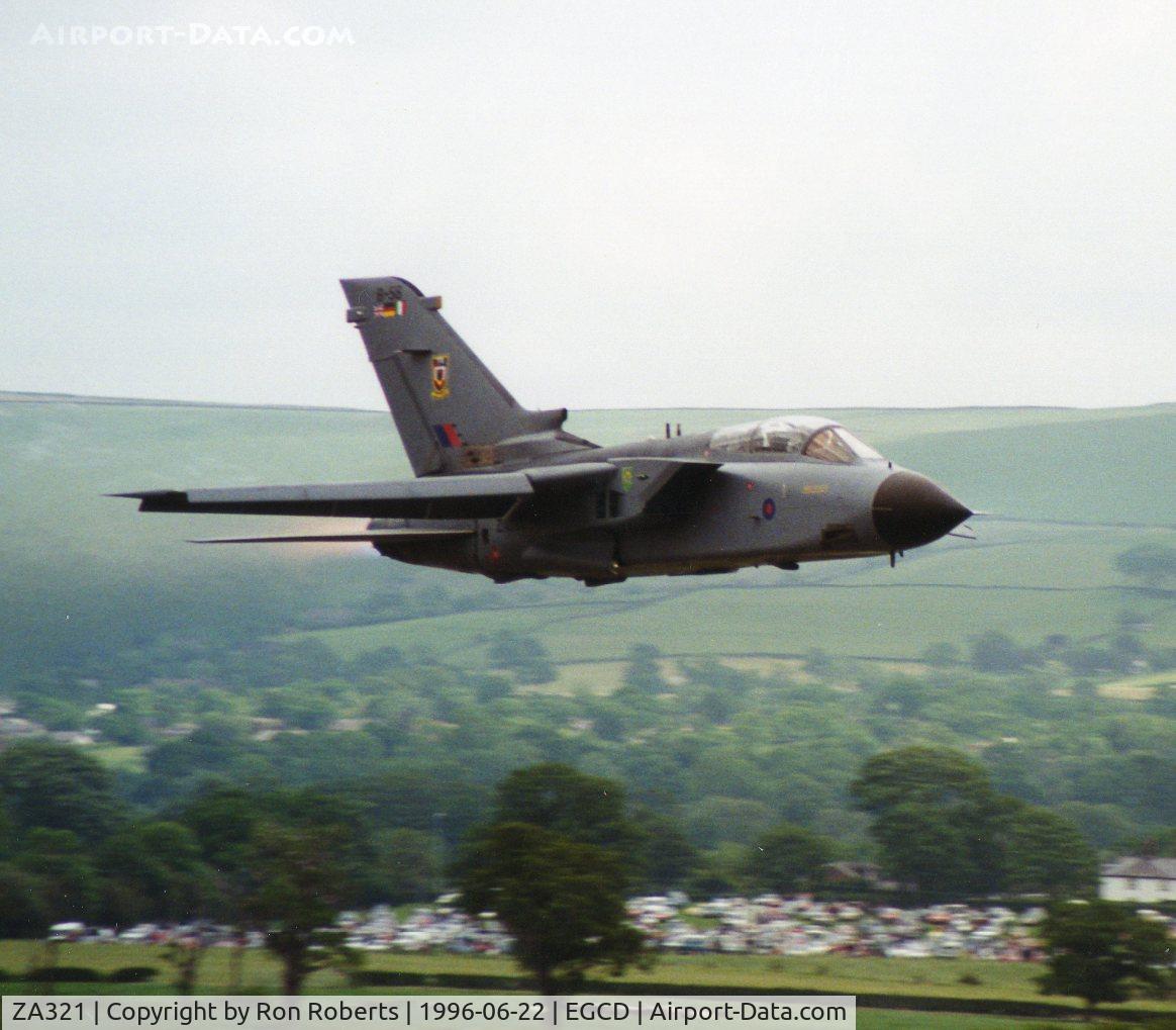ZA321, 1980 Panavia Tornado GR.1 C/N 007/BS001/3003, Woodford Airshow