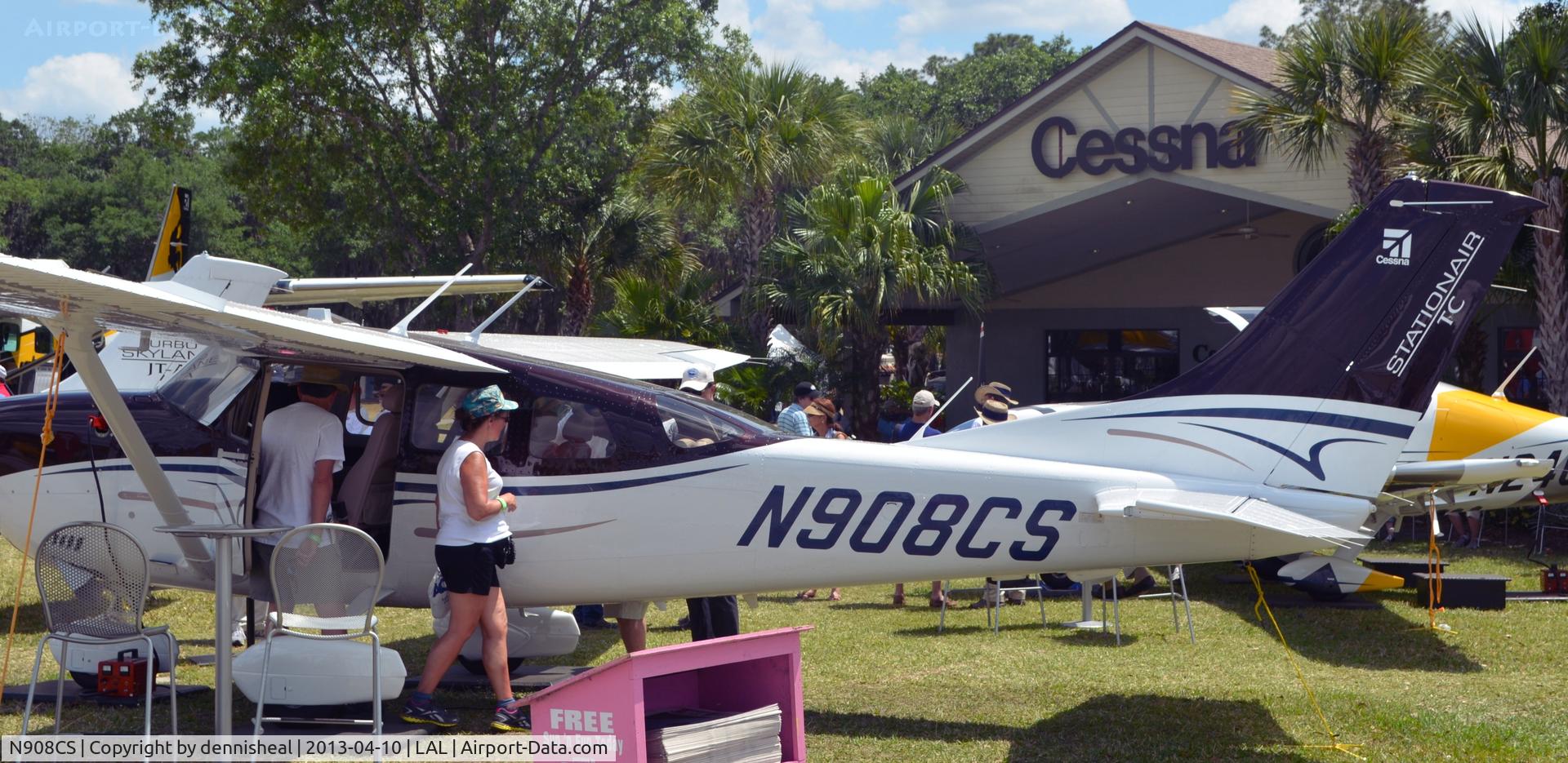 N908CS, 2013 Cessna T206H Turbo Stationair C/N 20609088, 2013 CESSNA T206H AT SUN N FUN