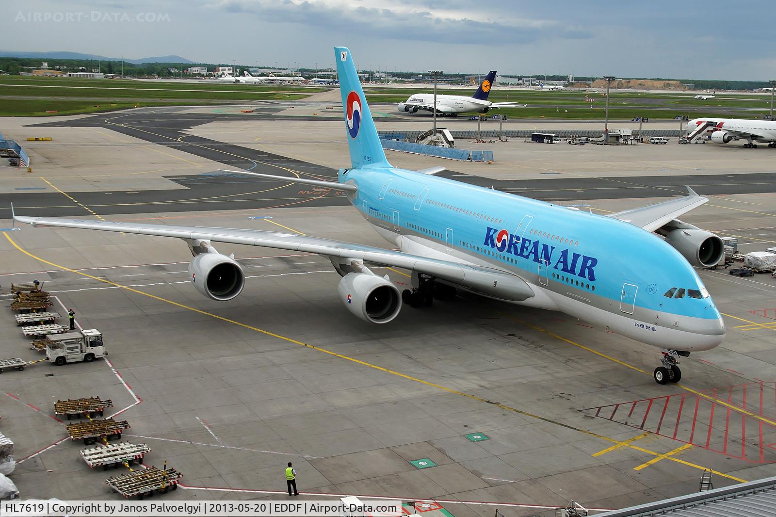 HL7619, 2012 Airbus A380-861 C/N 096, Korean Air Airbus A380-861 taxi to parking position in EDDF/FRA