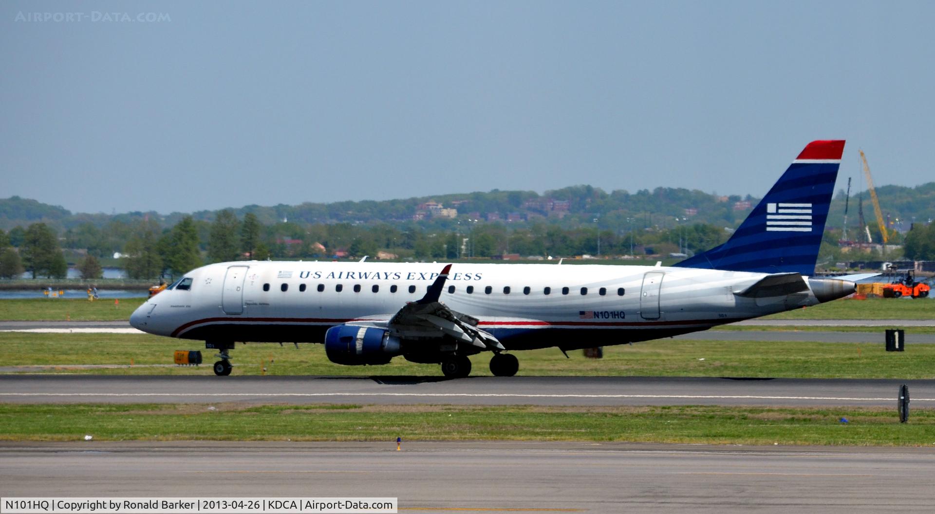N101HQ, 2007 Embraer 175LR (ERJ-170-200LR) C/N 17000156, Landing roll DCA