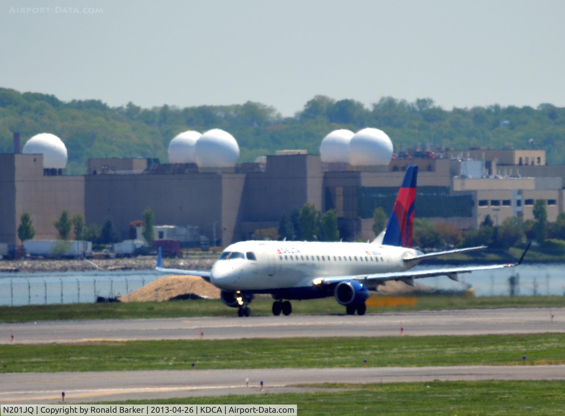 N201JQ, 2008 Embraer 175LR (ERJ-170-200LR) C/N 17000235, Takeoff National