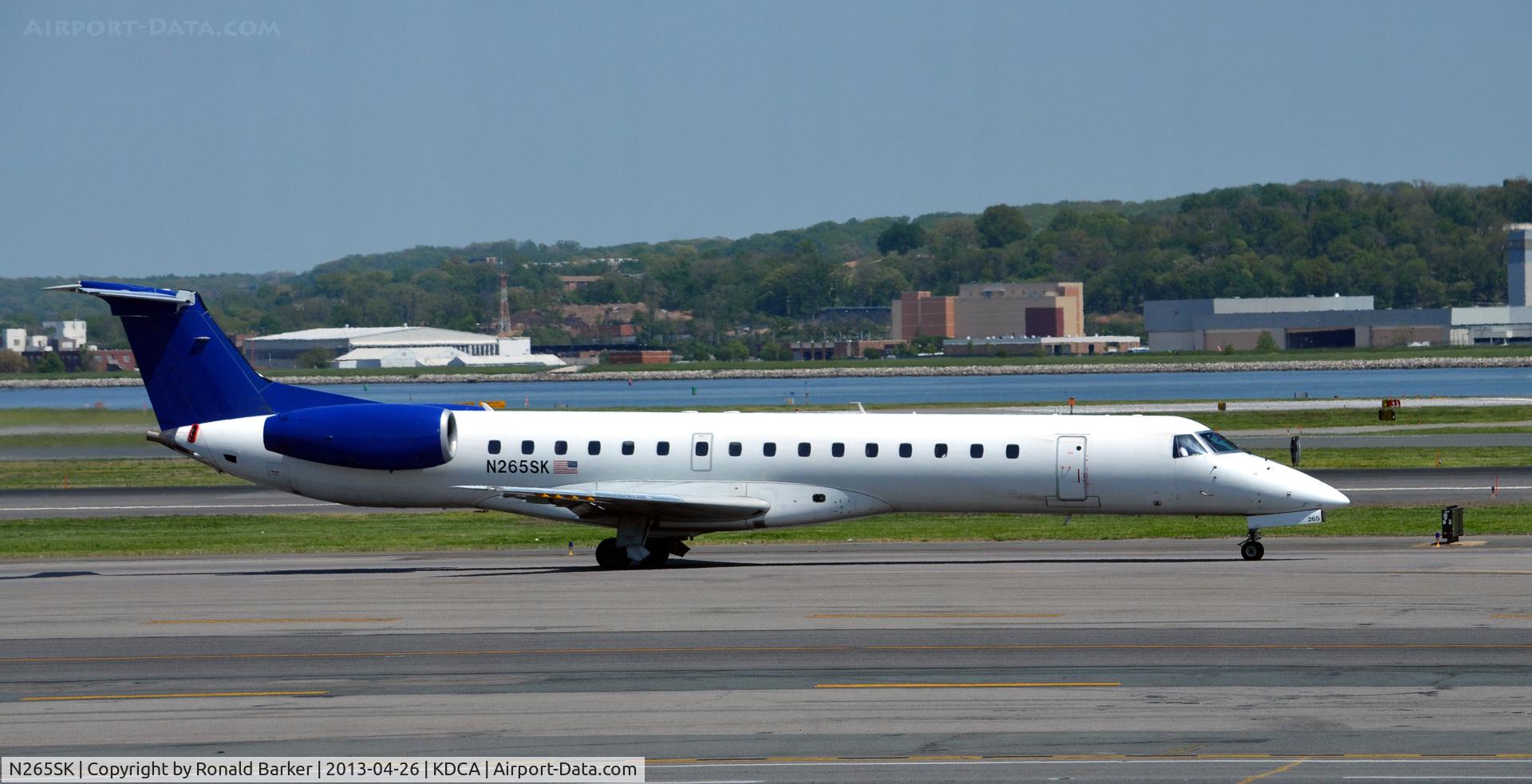 N265SK, 2000 Embraer ERJ-145LR (EMB-145LR) C/N 145226, Taxi DCA