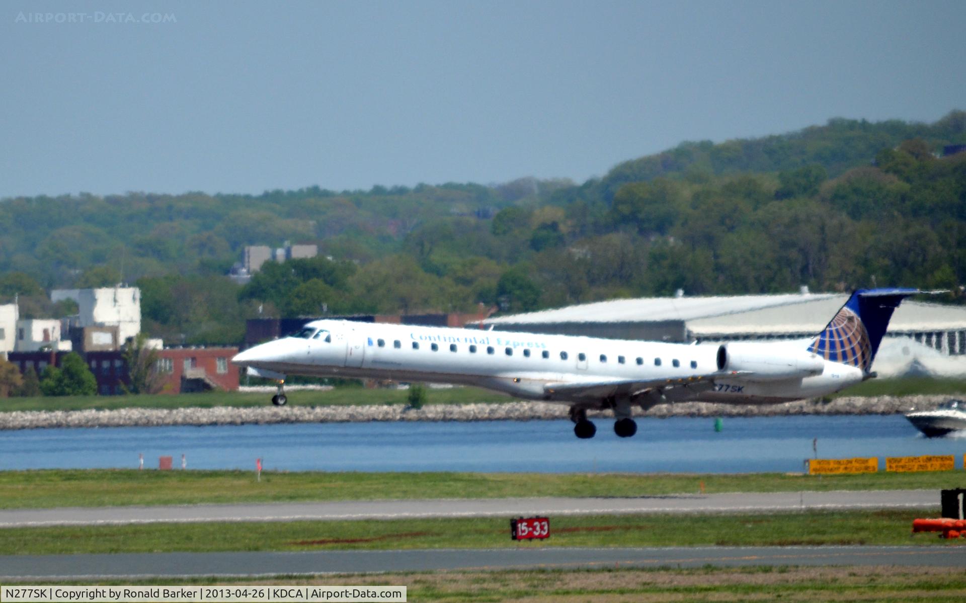 N277SK, 2000 Embraer ERJ-145LR (EMB-145LR) C/N 145355, Moments to touchdown National