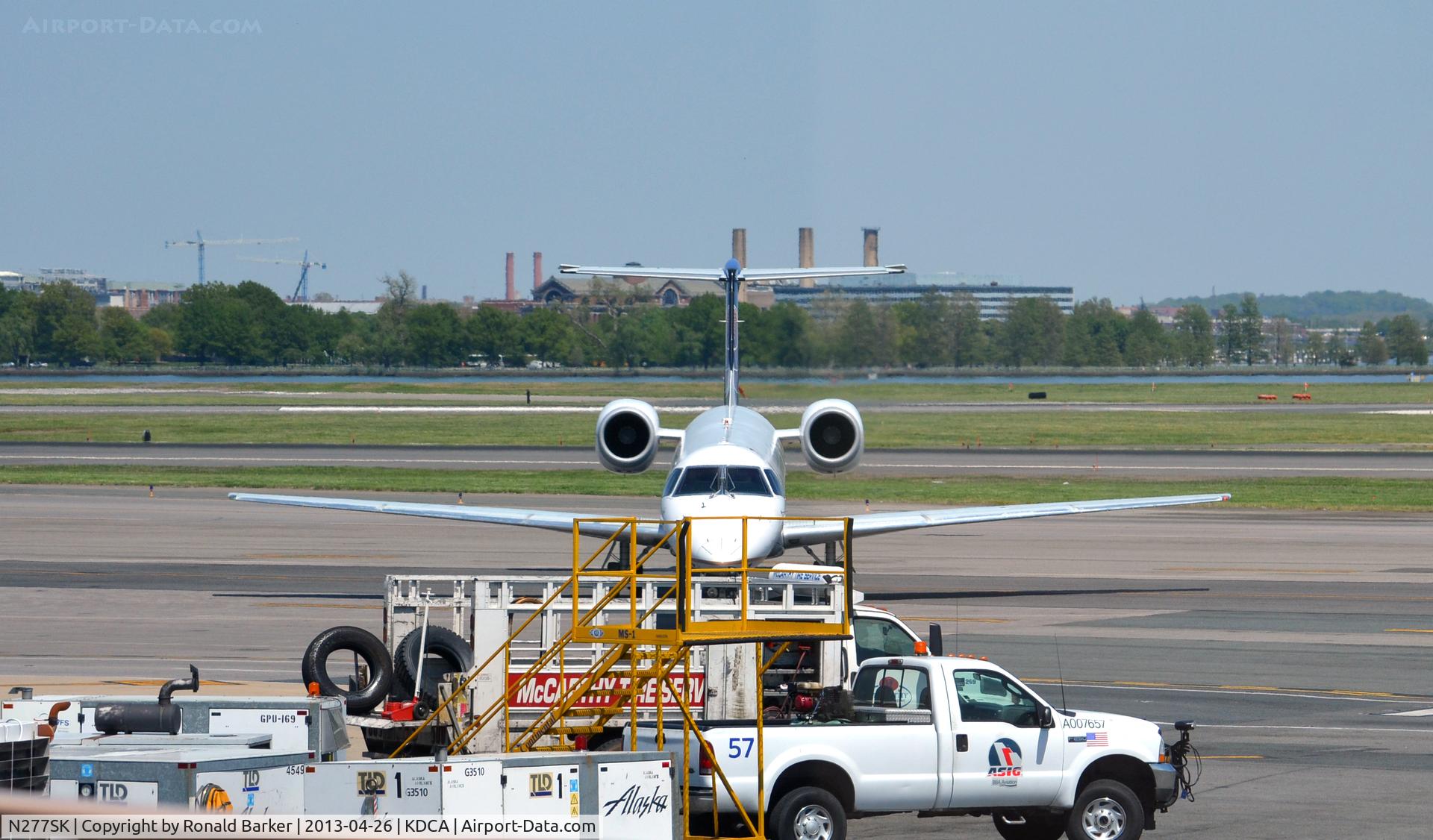 N277SK, 2000 Embraer ERJ-145LR (EMB-145LR) C/N 145355, Taxi National