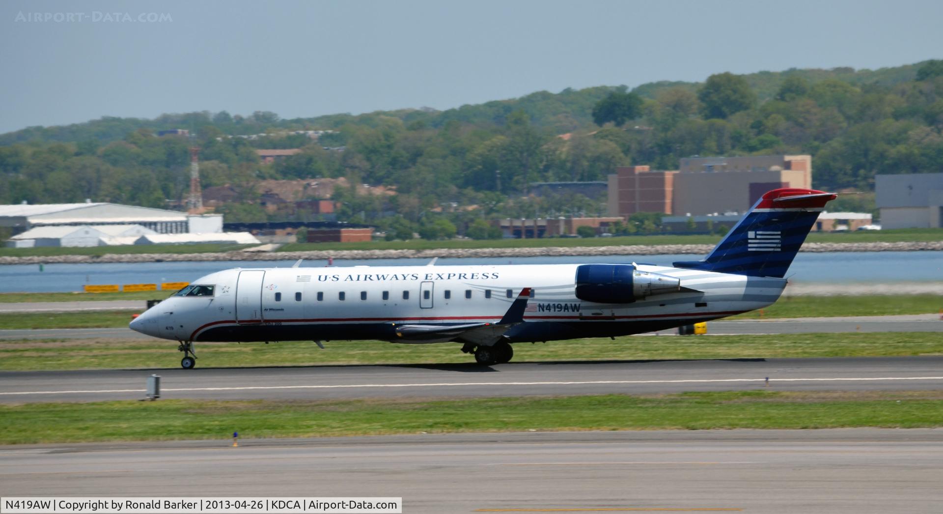 N419AW, 2002 Bombardier CRJ-200LR (CL-600-2B19) C/N 7633, Takeoff DCA
