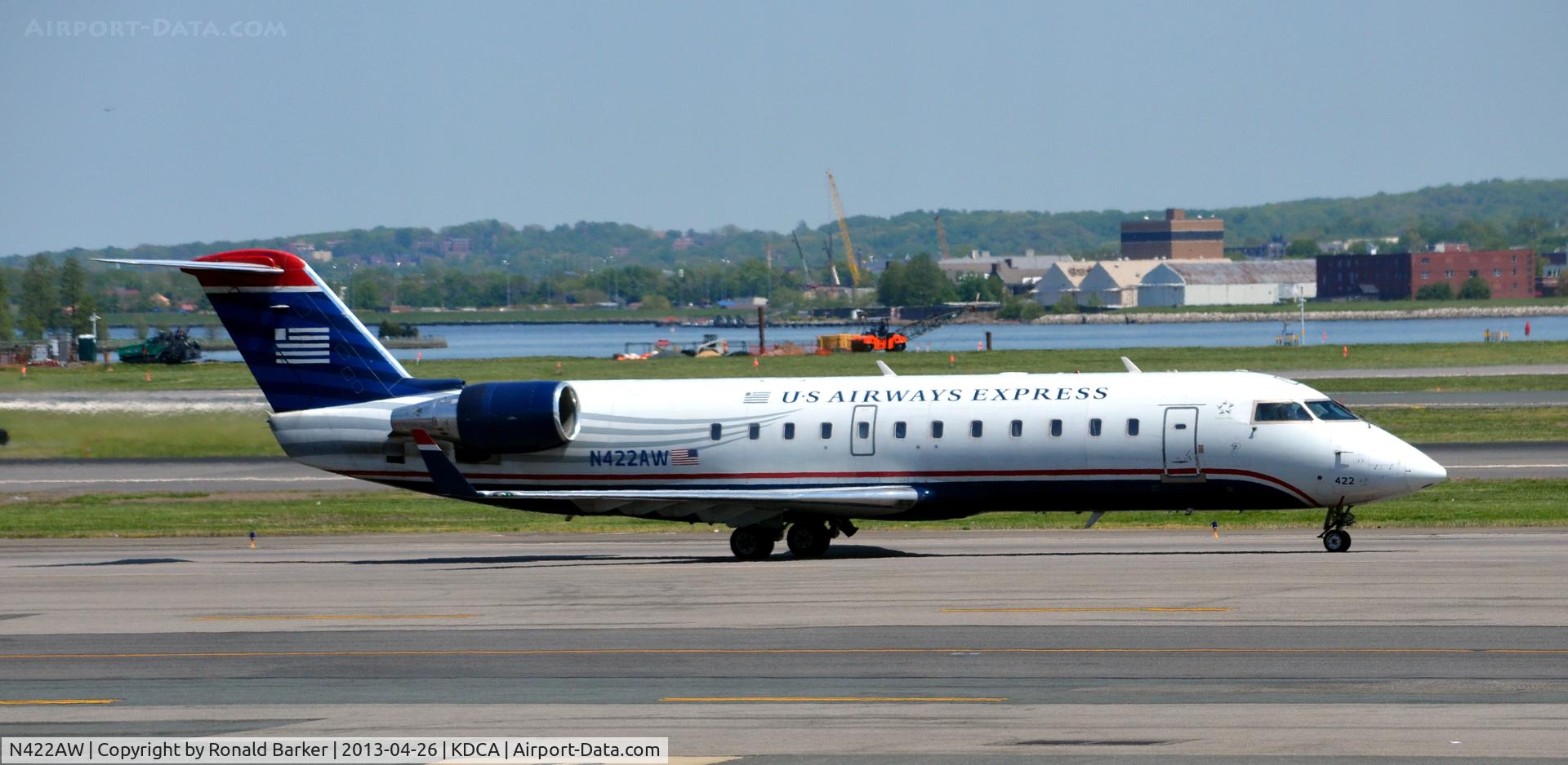 N422AW, 1999 Canadair CRJ-200ER (CL-600-2B19) C/N 7341, National