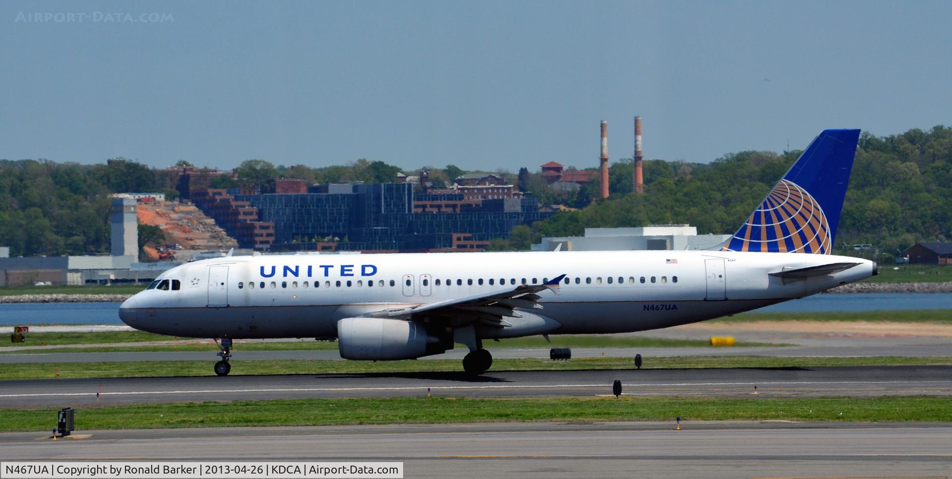 N467UA, 2000 Airbus A320-232 C/N 1359, Takeoff DCA