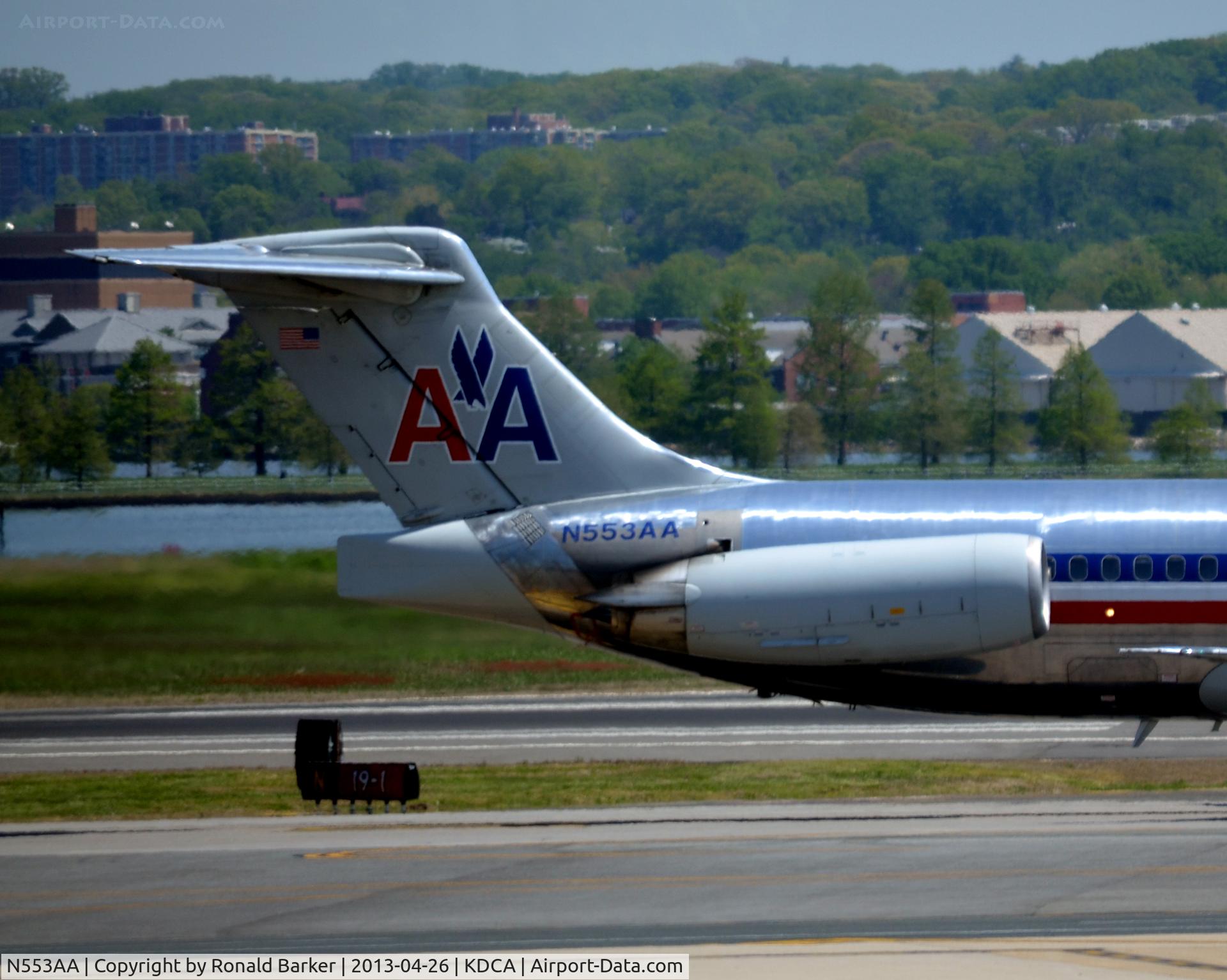 N553AA, 1991 McDonnell Douglas MD-82 (DC-9-82) C/N 53083, Taxi DCA