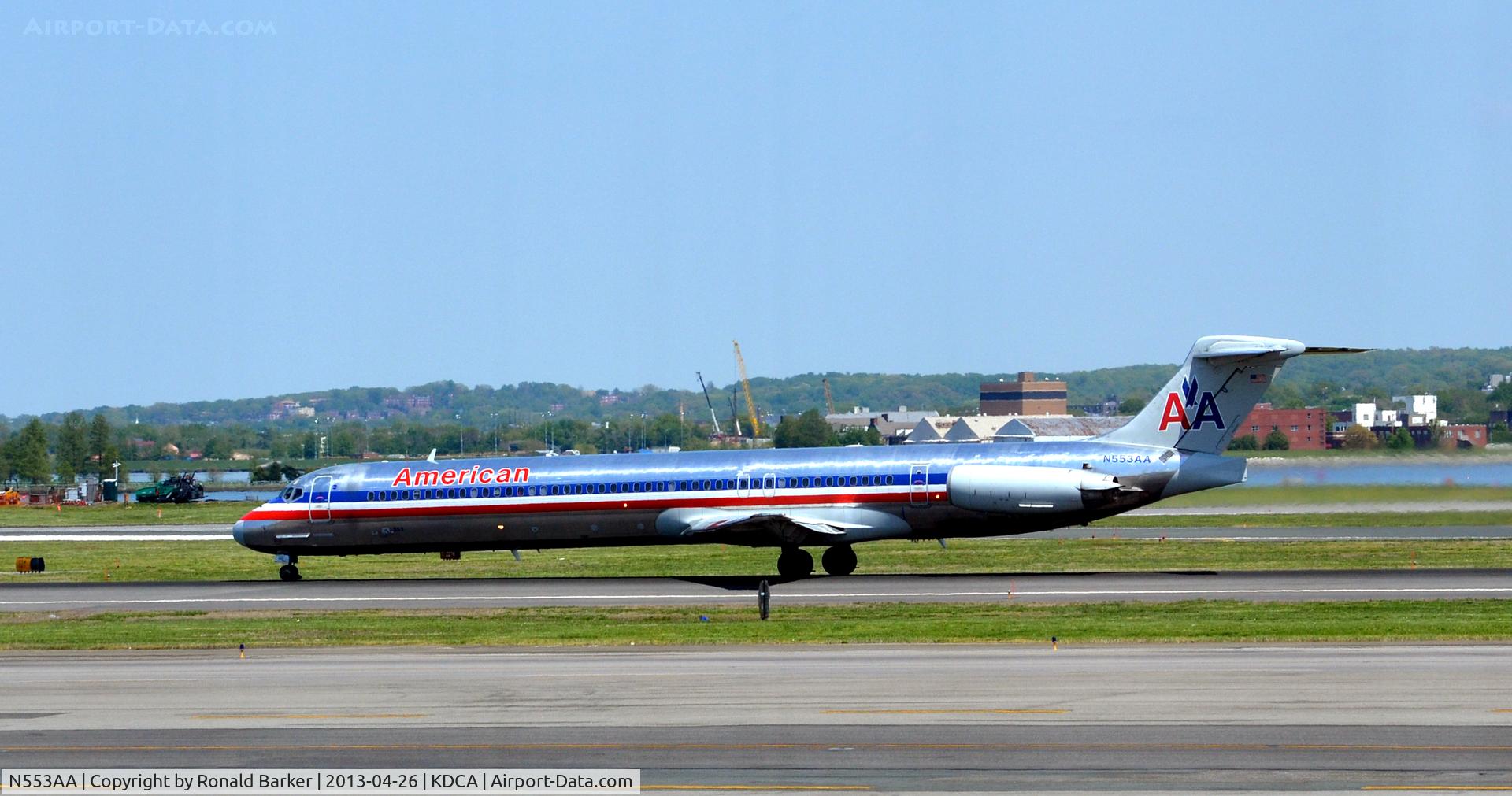 N553AA, 1991 McDonnell Douglas MD-82 (DC-9-82) C/N 53083, Takeoff DCA