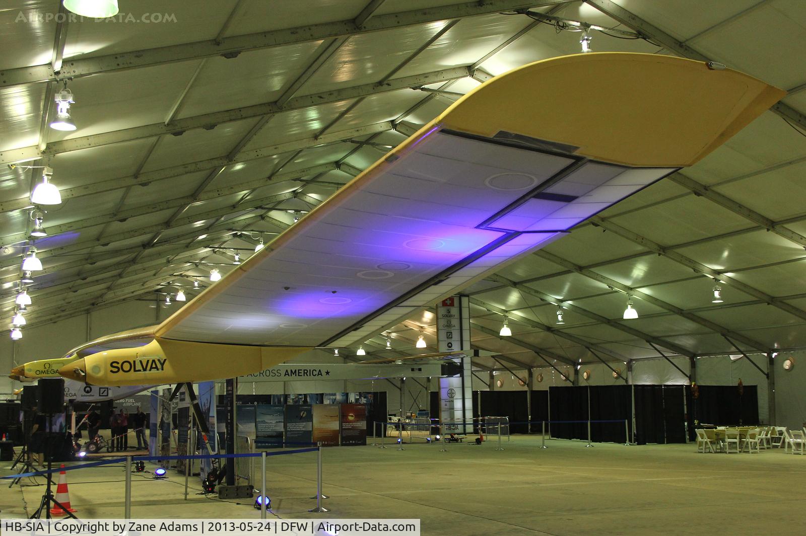 HB-SIA, 2009 Solar Impulse S10 C/N 001, Solar Impulse on display at DFW Airport