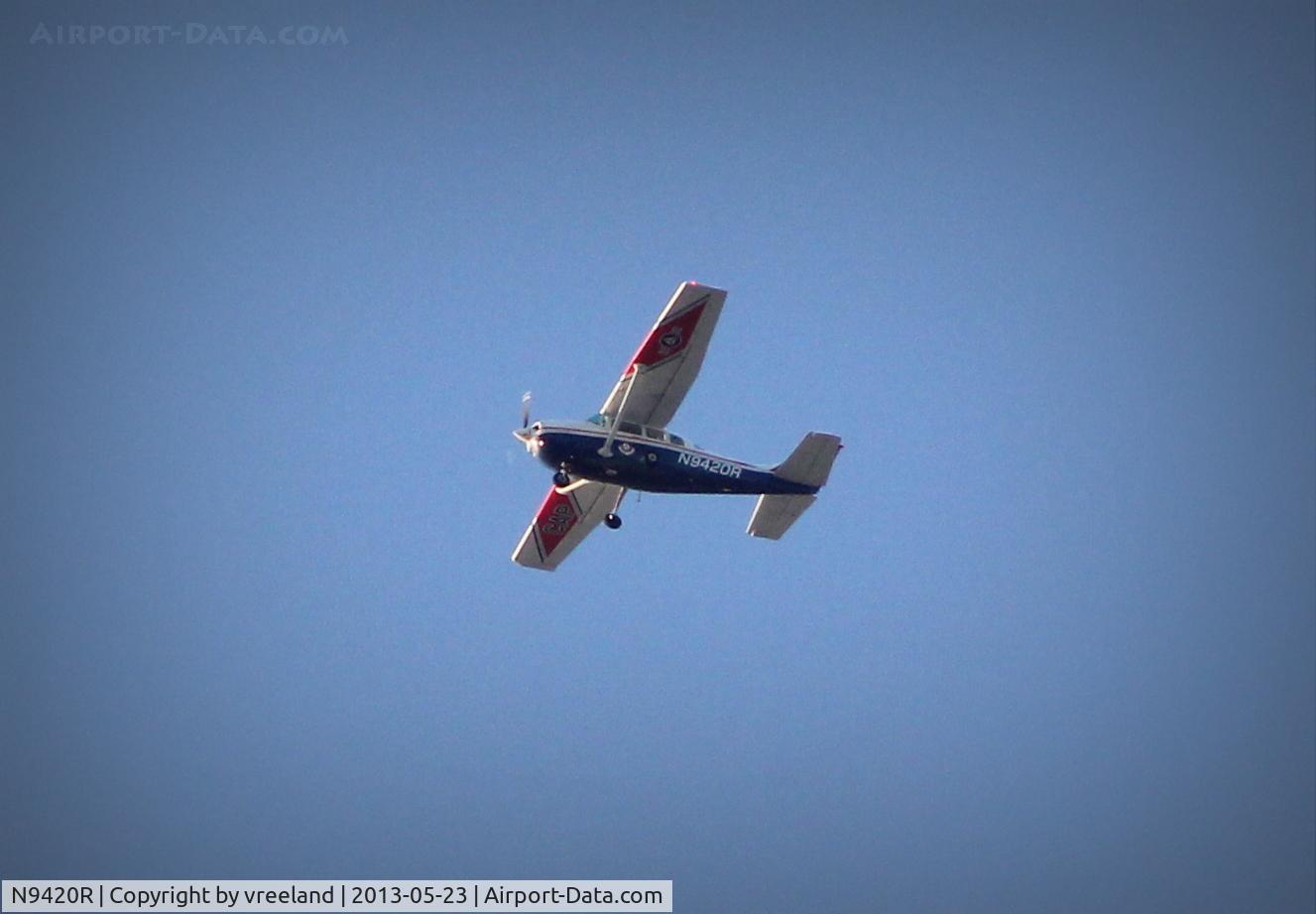 N9420R, 1985 Cessna U206G Stationair C/N U20606860, Snapping photos of random aircraft over Anaheim when this guy buzzed above.