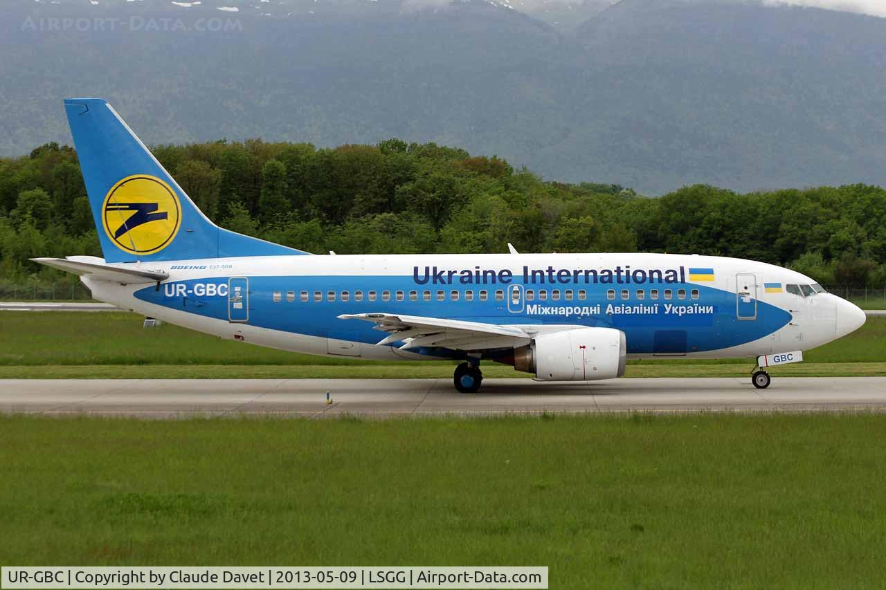 UR-GBC, 1997 Boeing 737-5L9 C/N 28722, Dniproavia basic colrs.