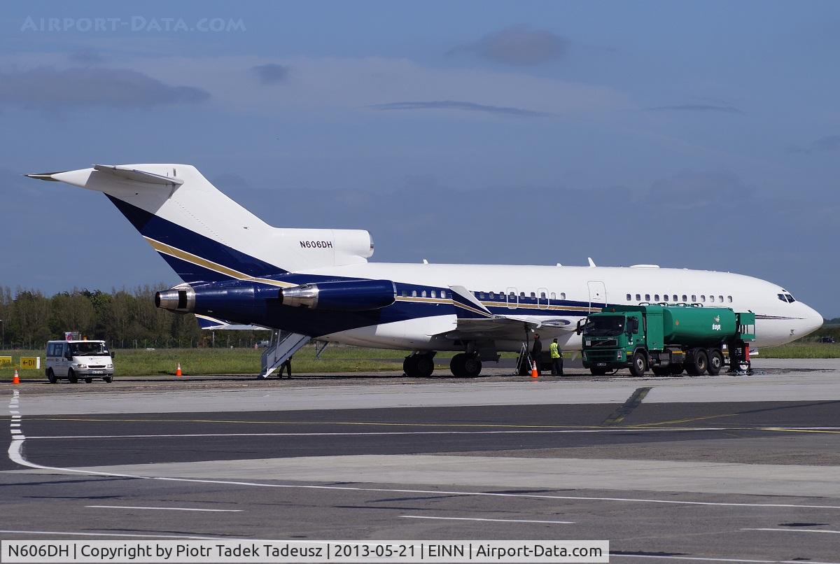 N606DH, 1964 Boeing 727-30 C/N 18365, fuel stop