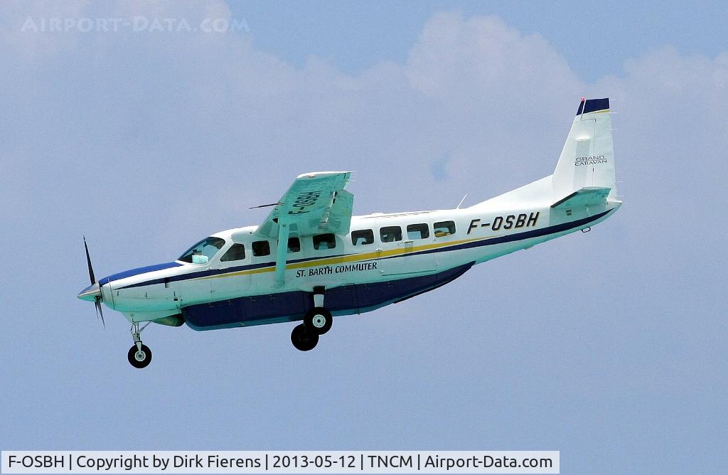 F-OSBH, 2009 Cessna 208B Grand Caravan C/N 208B2117, Landing on rwy 10 at Princess Juliana Airport.