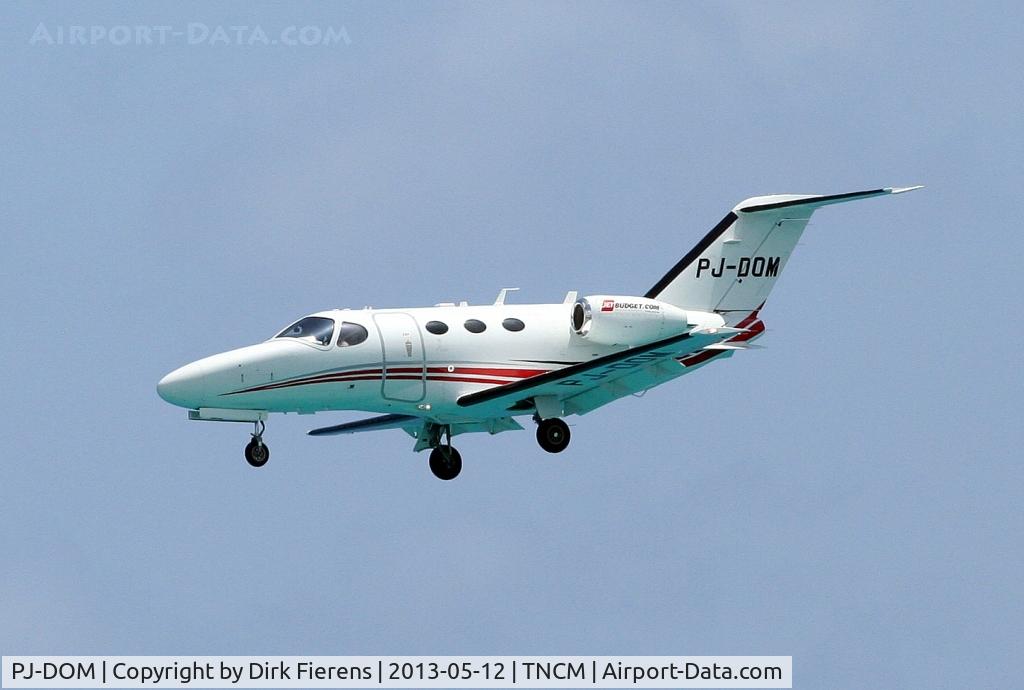 PJ-DOM, 2010 Cessna 510 Citation Mustang Citation Mustang C/N 510-0316, Landing on rwy 10 at Princess Juliana Airport