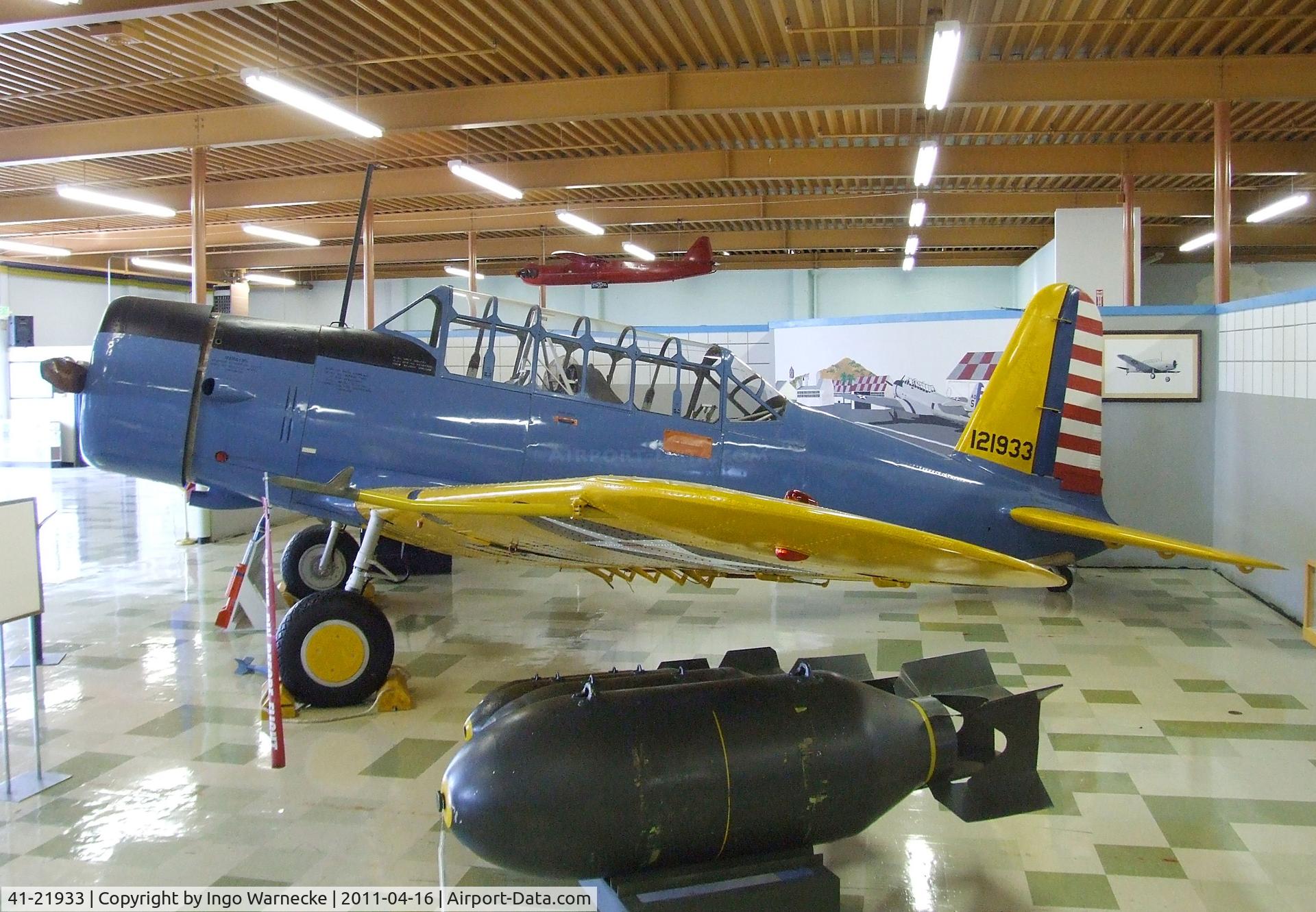 41-21933, Vultee BT-13 Valiant C/N 74-5772, Vultee BT-13 Valiant at the Travis Air Museum, Travis AFB Fairfield CA