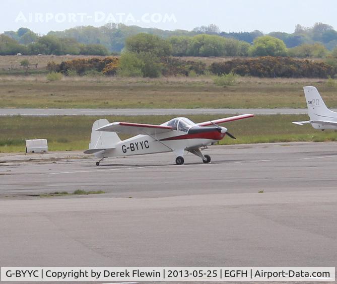 G-BYYC, 2000 Hapi Cygnet SF-2A C/N PFA 182-12311, visiting HAPI CYGNET SF-2A seen at EGFH.