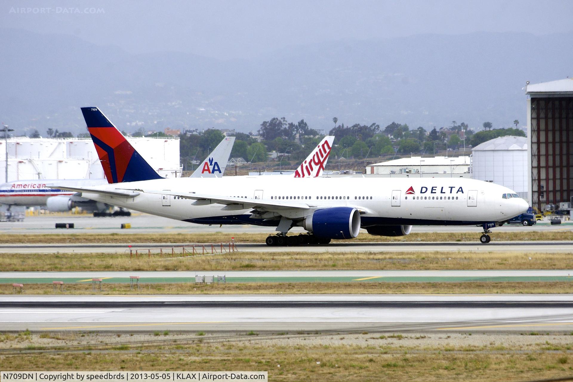 N709DN, 2010 Boeing 777-232/LR C/N 40559, Delta Airlines 777-200