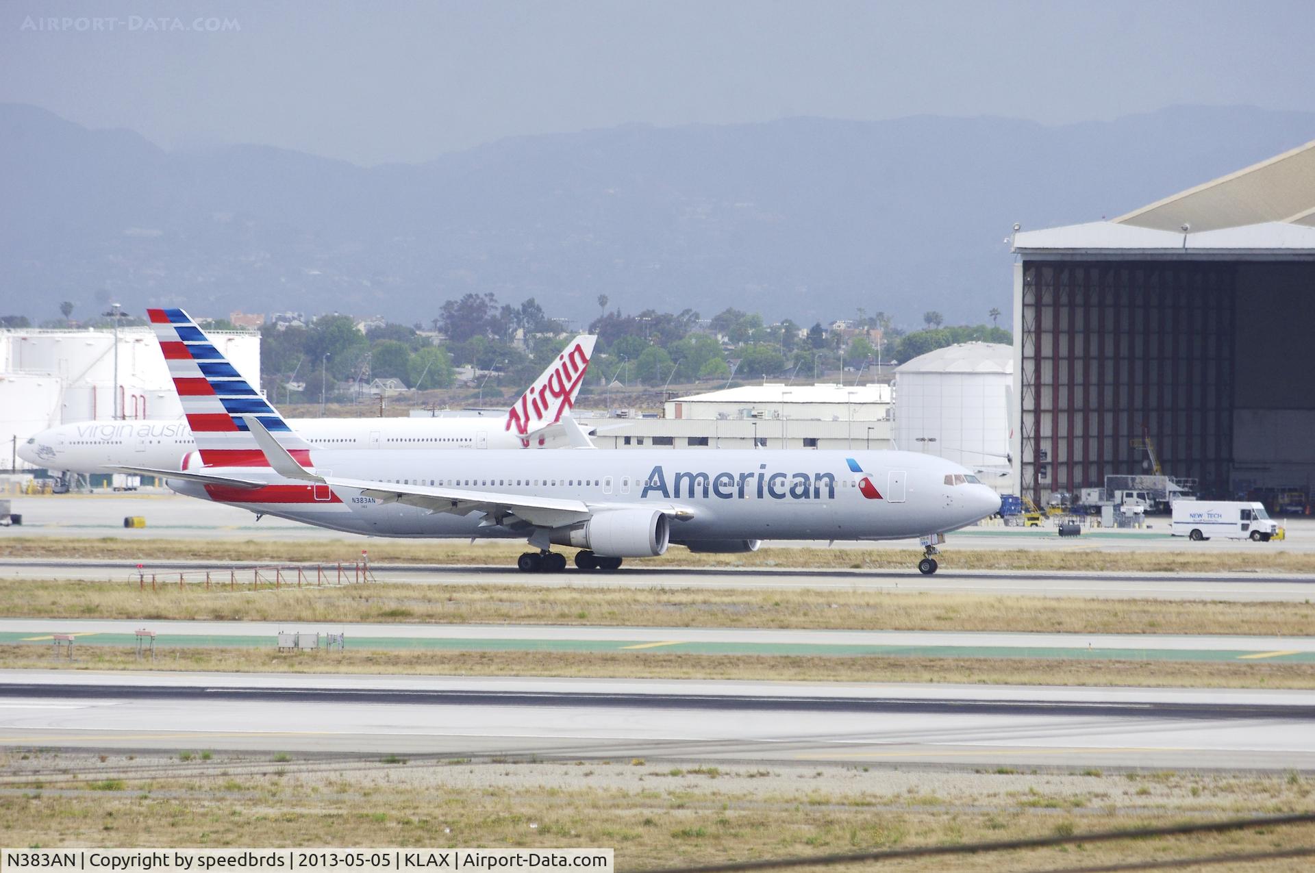 N383AN, 1993 Boeing 767-323 C/N 26995, American Airlines 767-300 w/ new paint scheme