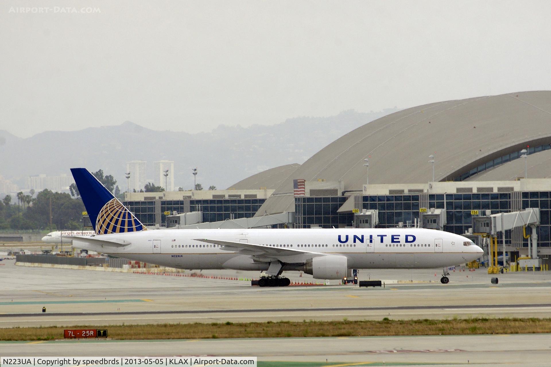 N223UA, 2001 Boeing 777-222 C/N 30224, United Airlines 777-200